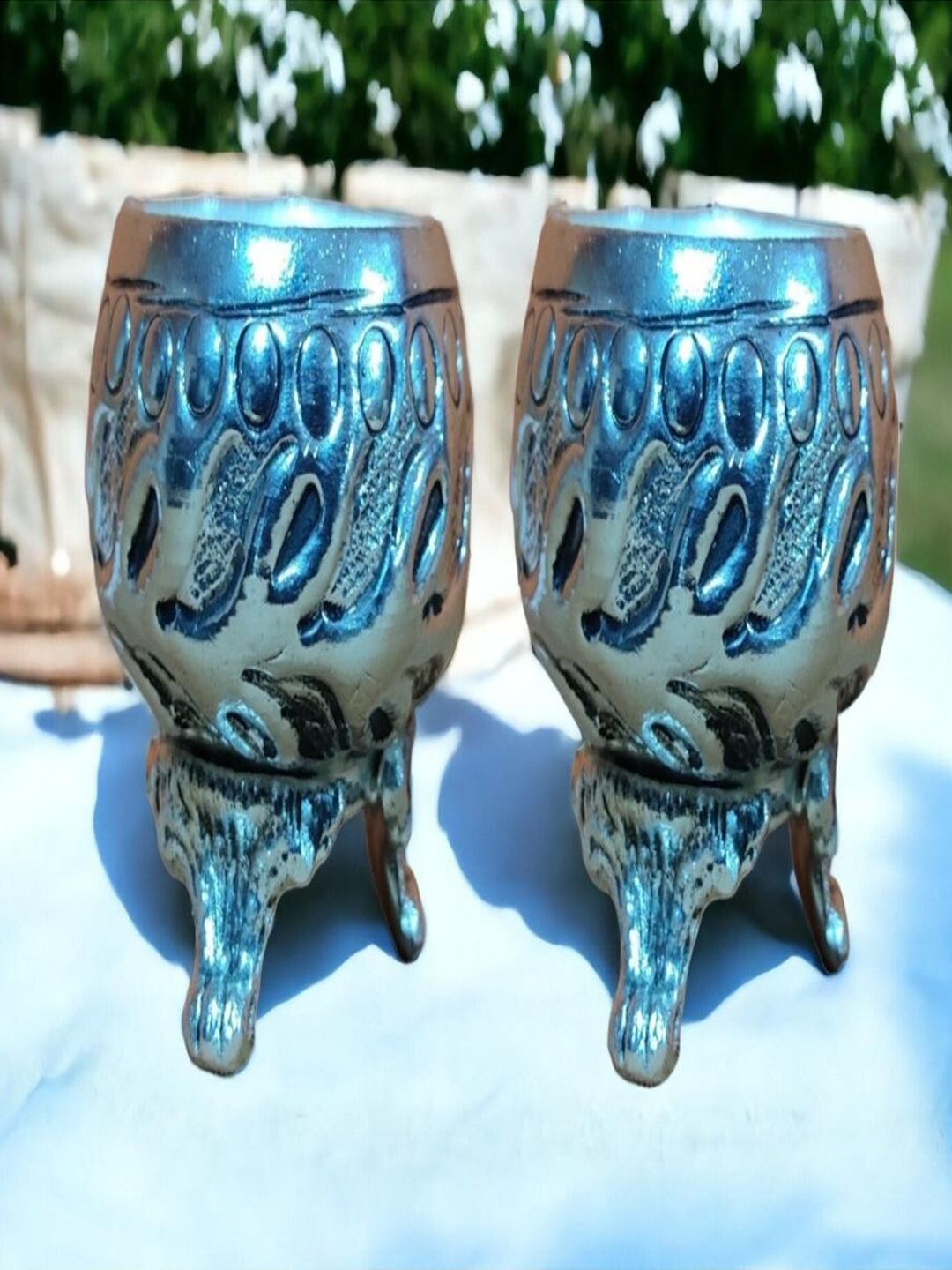 Sigaram Silver Toned 2 Pieces Antique Kum Kum Cup With Lay
