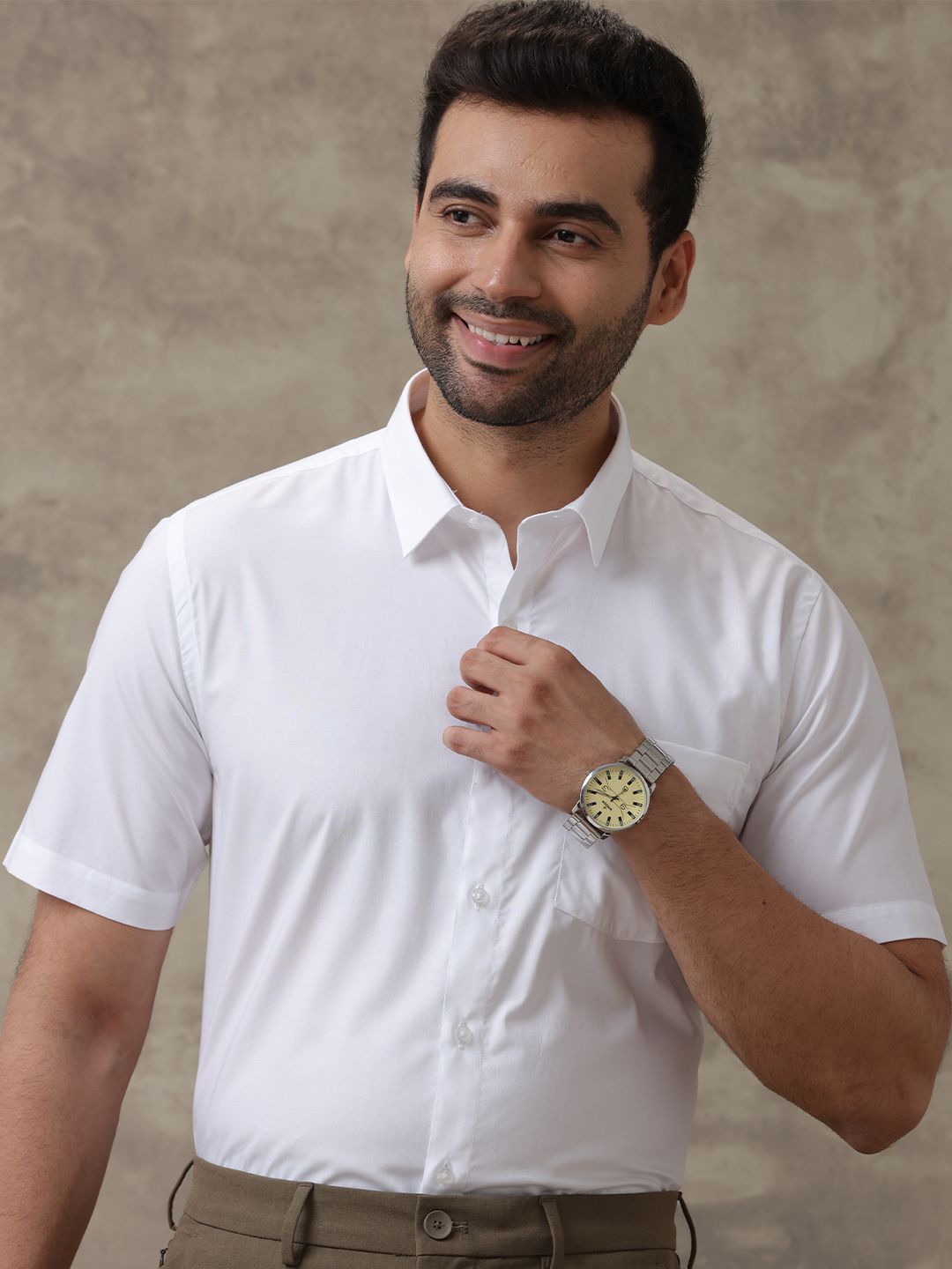 Ramraj Spread Collar Opaque Casual Shirt