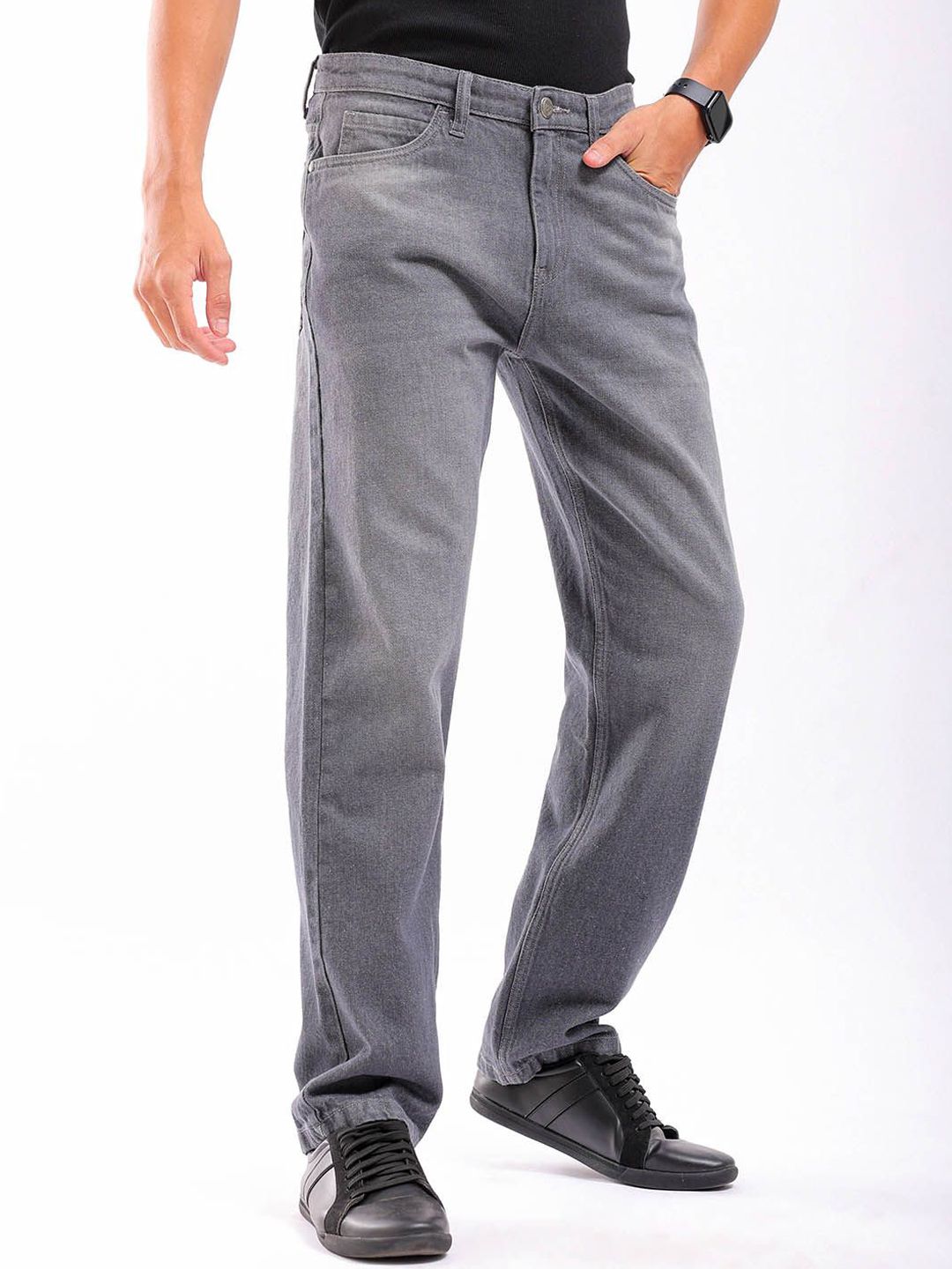 The Indian Garage Co Men Straight Fit No Fade Low Distress Cotton Jeans
