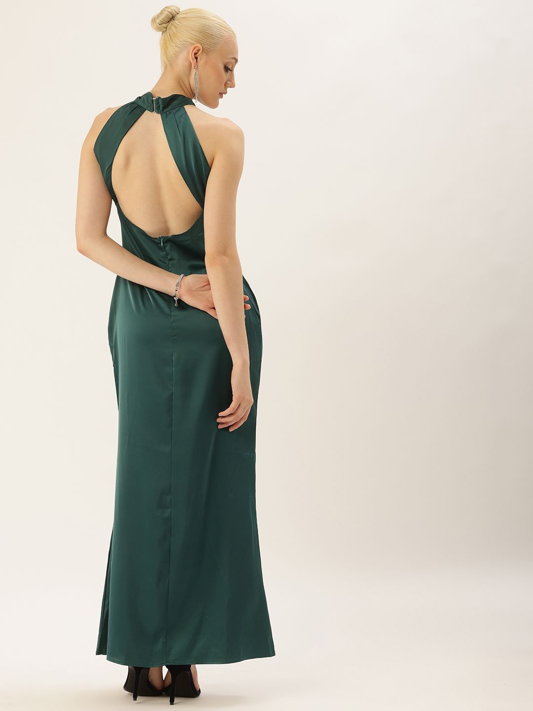 Buy bebe Halter Neck Cut-Outs Detail Satin Party Maxi Dress - Dresses for  Women 29855111 | Myntra