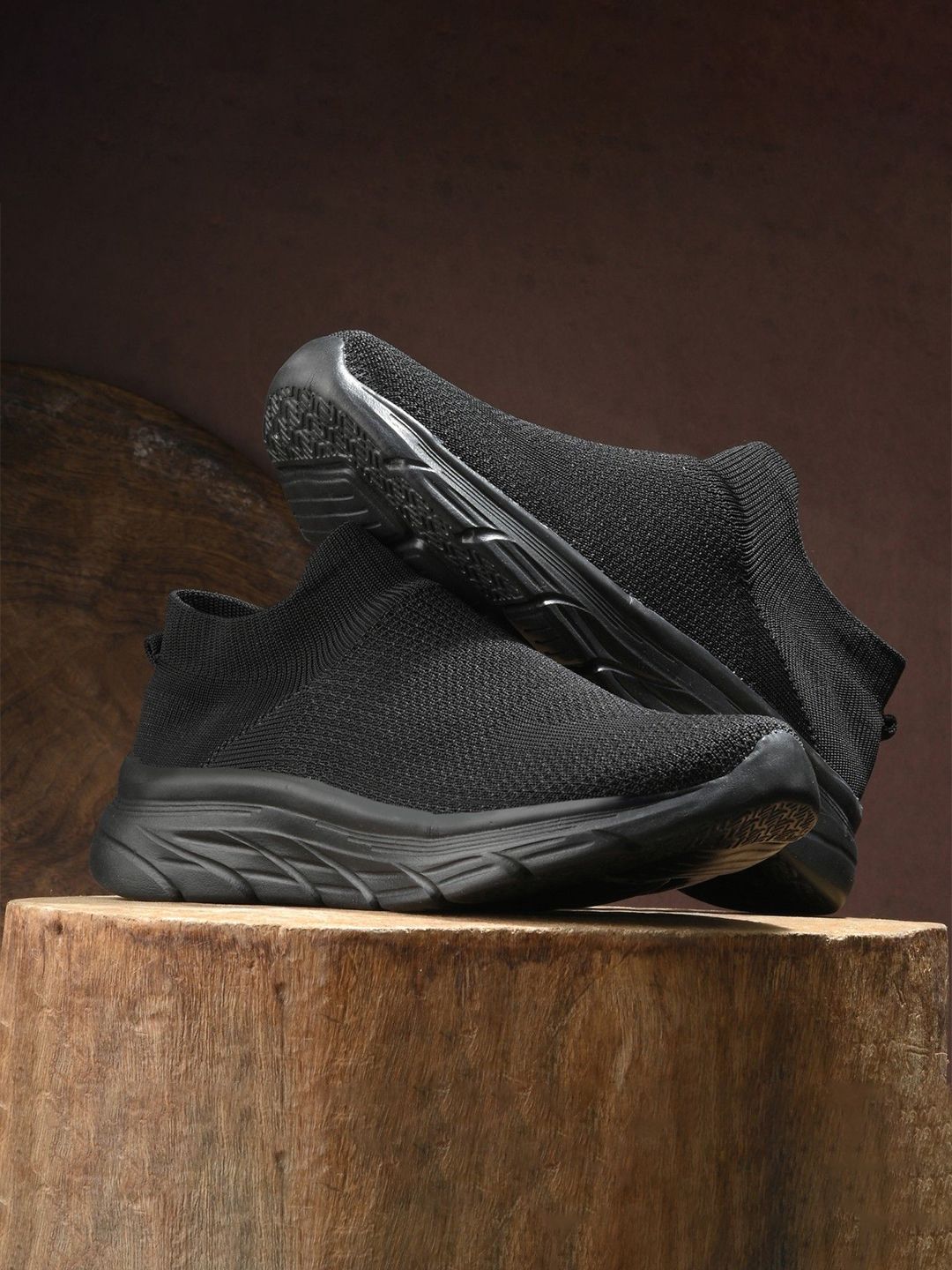 KRAASA Men Mesh Slip-On Walking Shoes