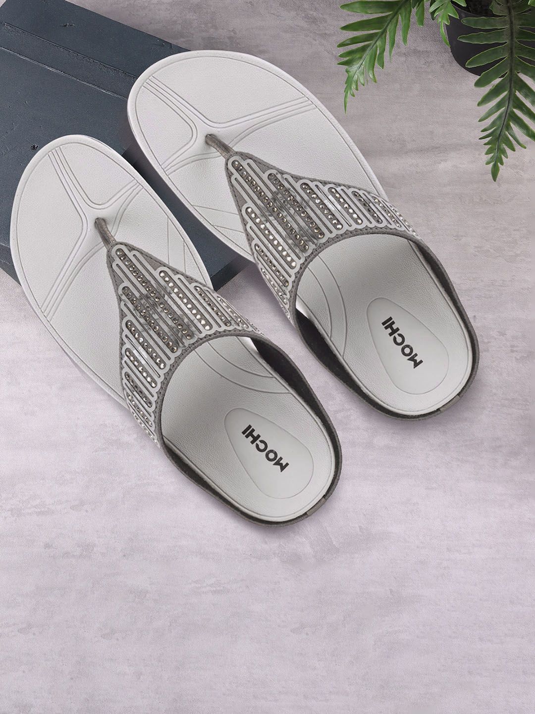 Mochi Mochi Women Embellished Open Toe Heels