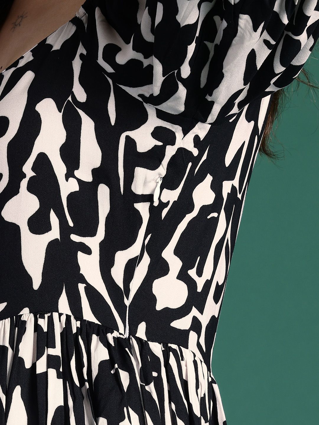 Buy DressBerry Printed Fit & Flare Monochrome Maxi Dress - Dresses for  Women 29920448 | Myntra