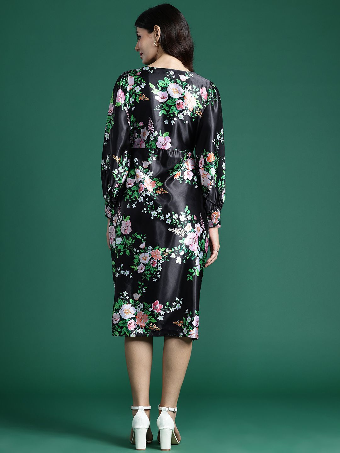 Buy DressBerry Floral Print Satin-Finish A-Line Midi Dress - Dresses for  Women 29920547 | Myntra