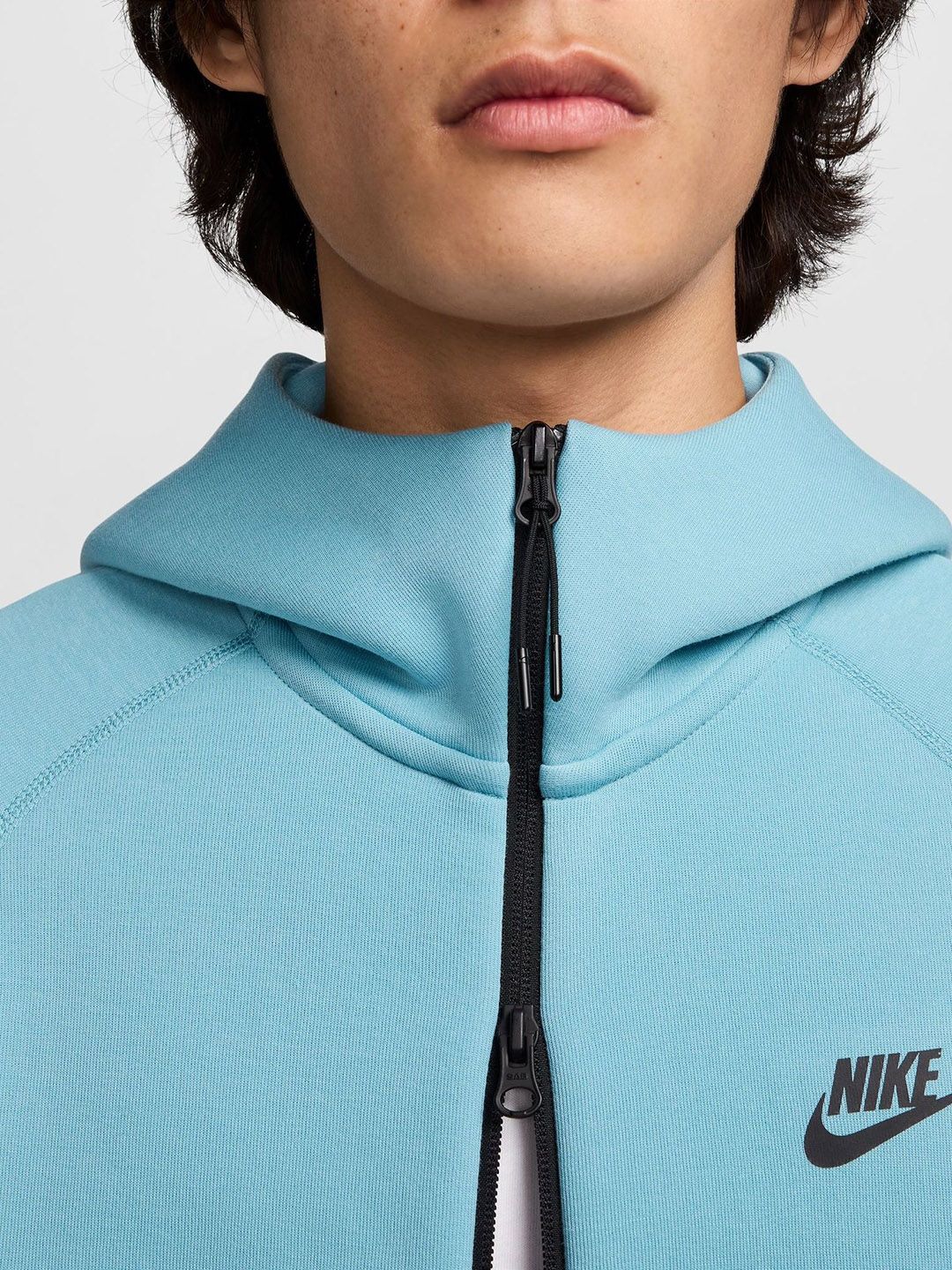 cerulean blue nike tech fleece