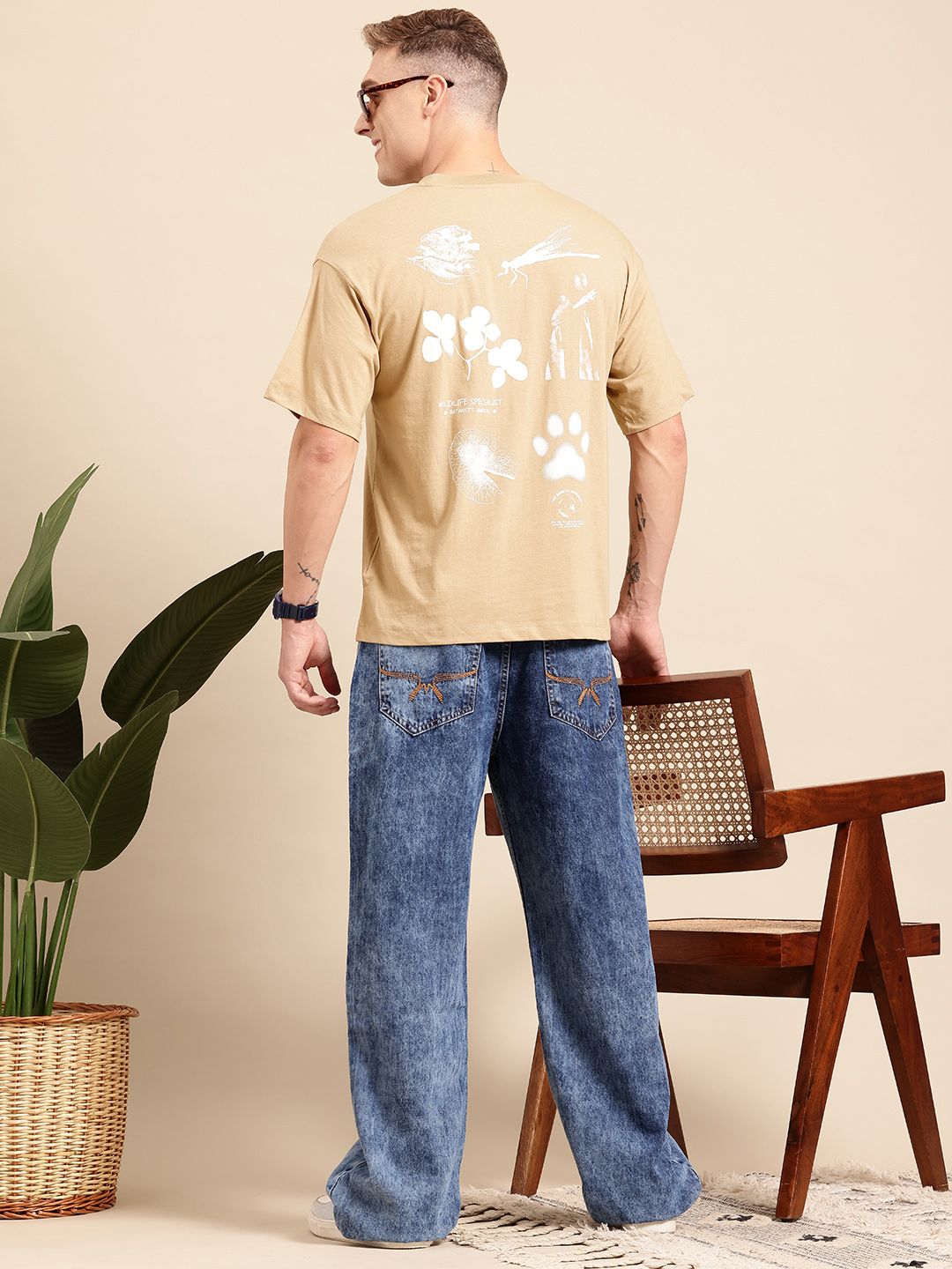 Mast & Harbour Floral Print Drop-Shoulder Sleeves T-shirt