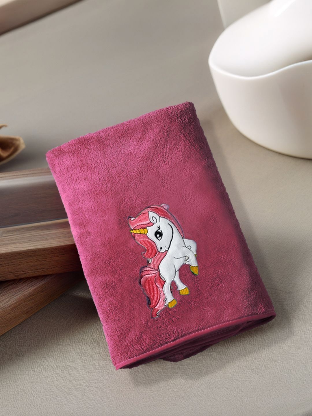 FABINALIV Maroon & Pink Cartoon Design Pure Cotton 400 GSM Bath Towel