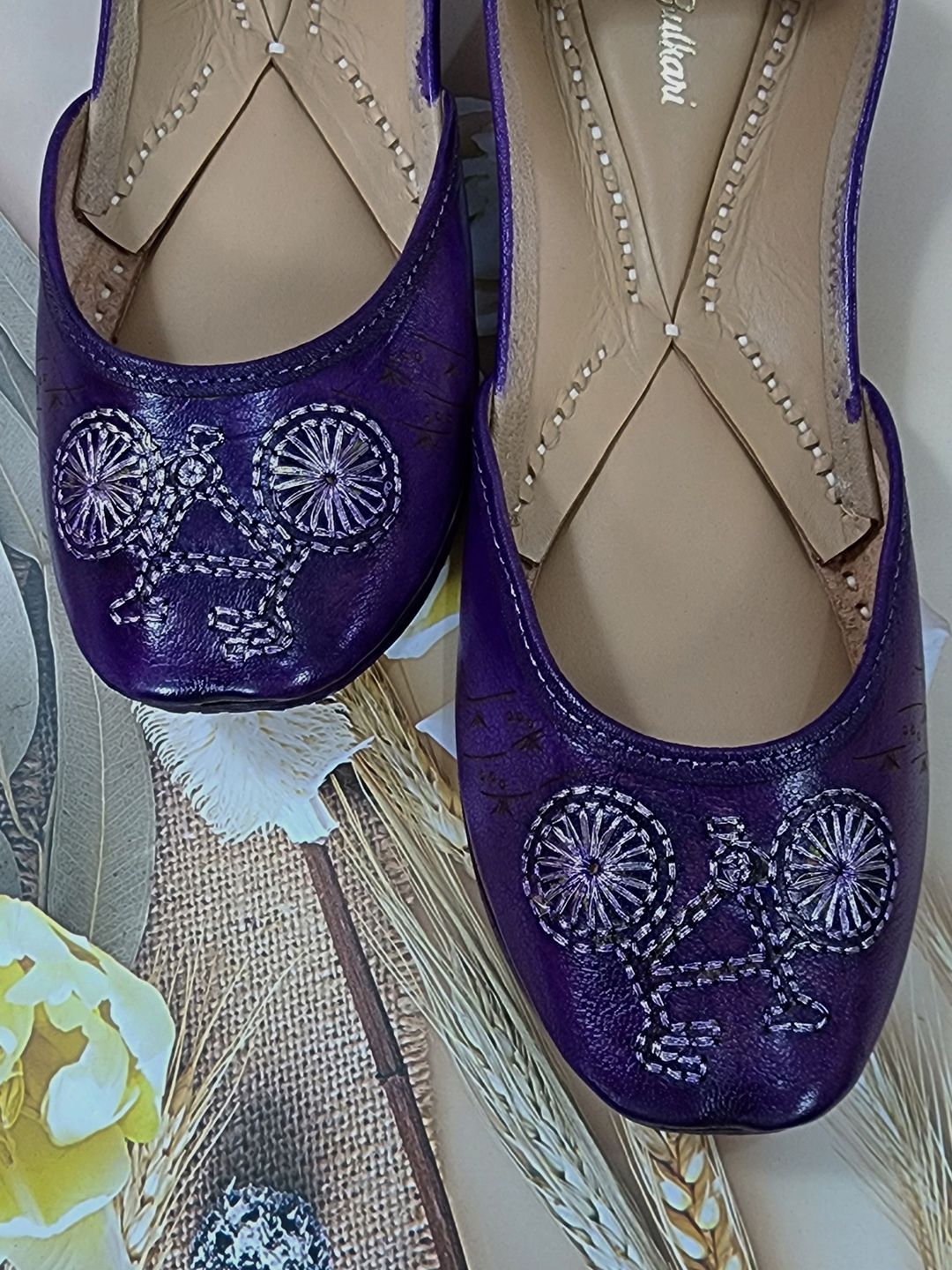 Fulkari Women Ethnic Mojaris Flats