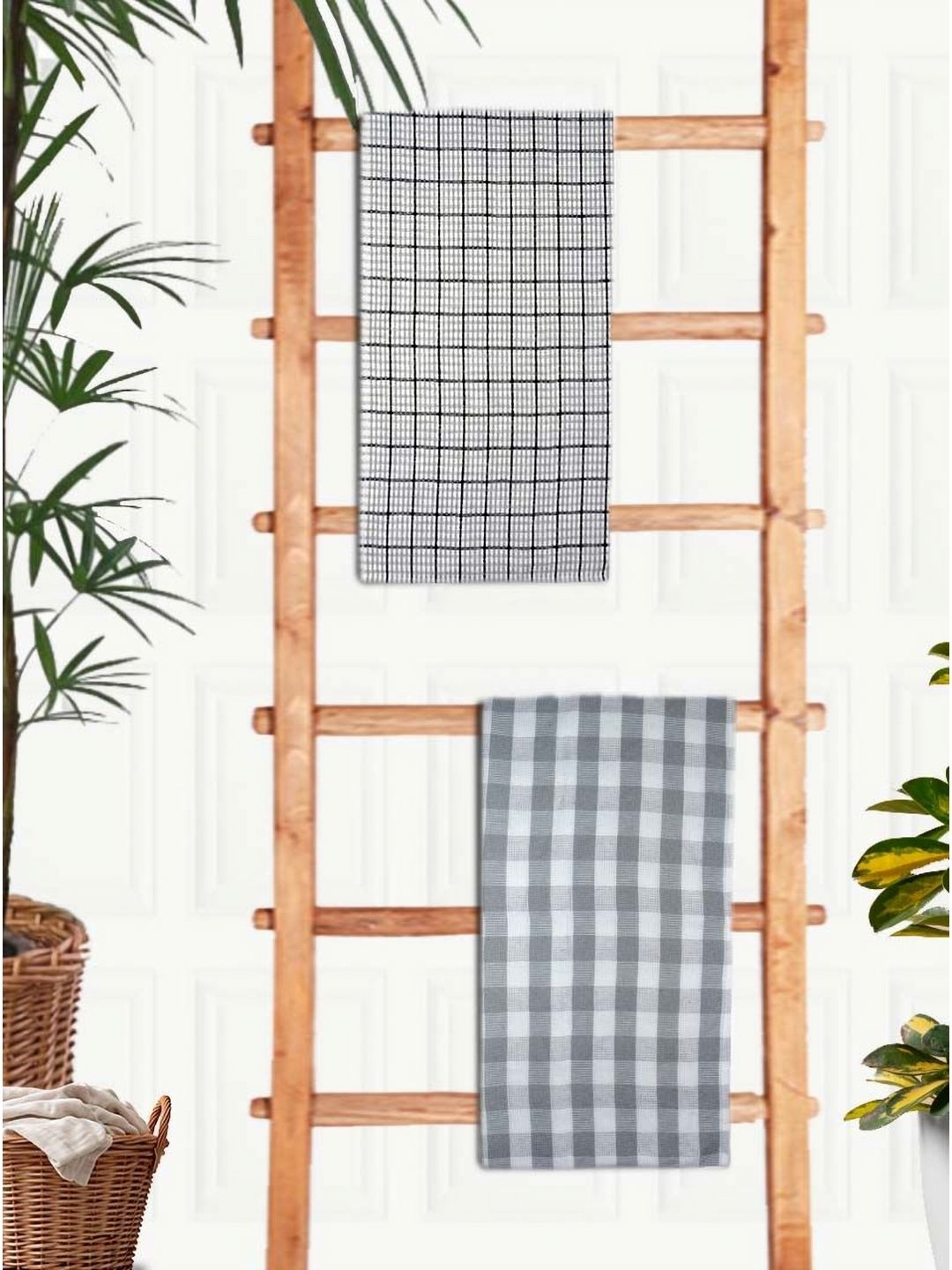 Athom Living Grey & White 2Pieces  Printed Cotton 210 GSM Bath Towels