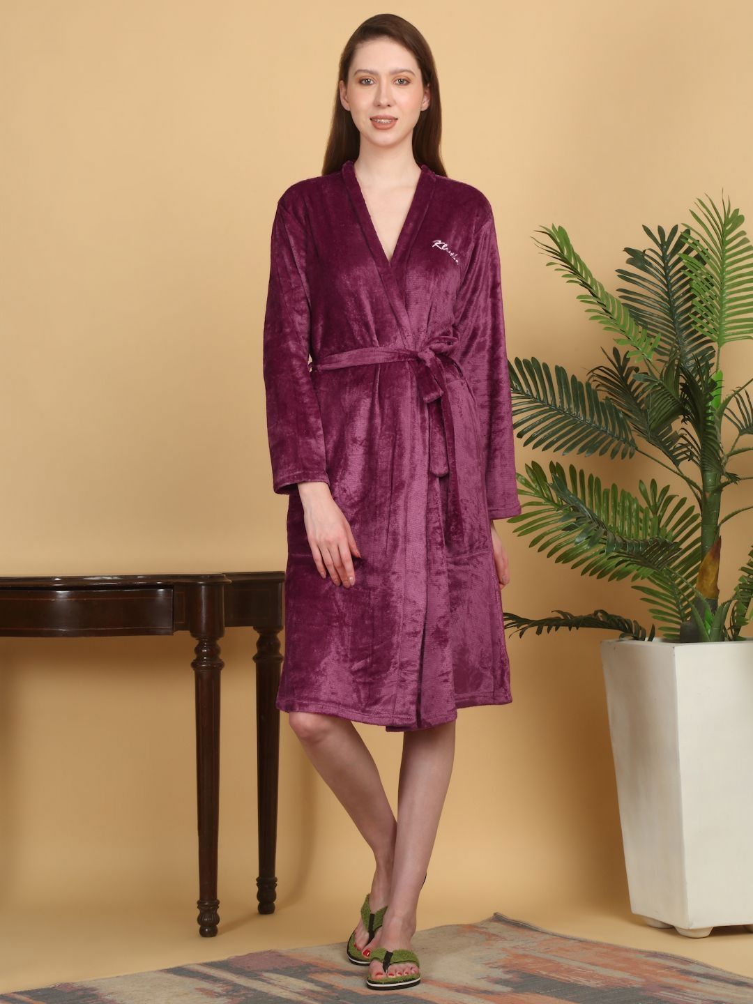 KLOTTHE Women Solid Self Design Wool Belted Bath Robe