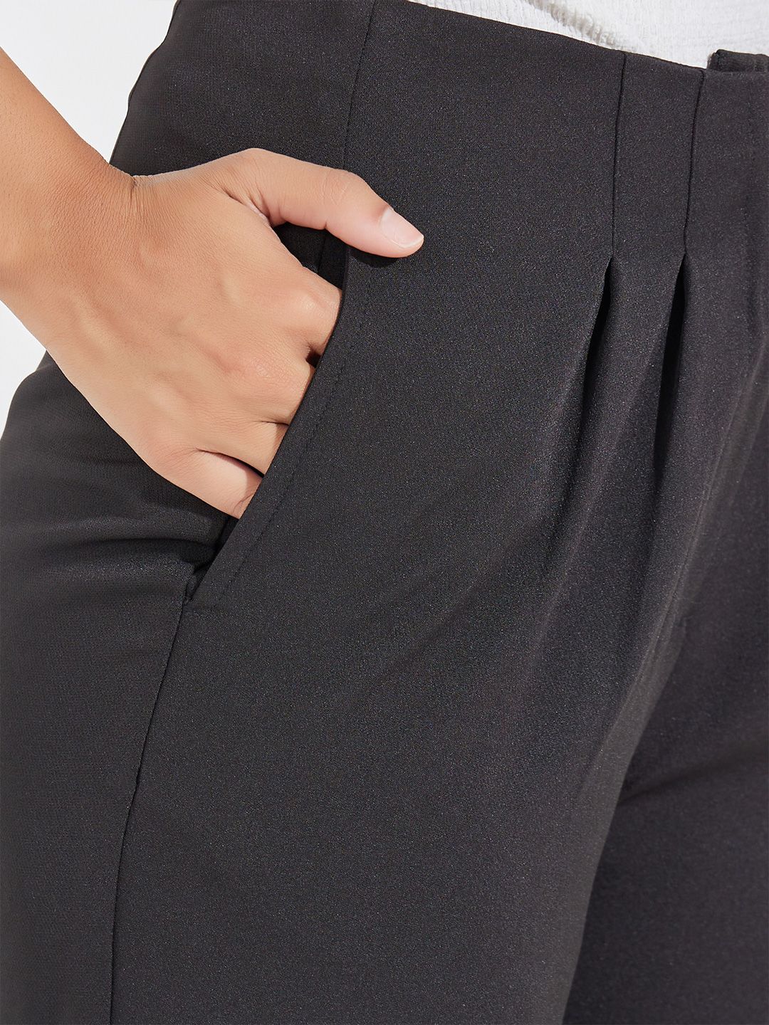 Buy Styli Women High Rise Folded Pleats Cropped Leg Pants