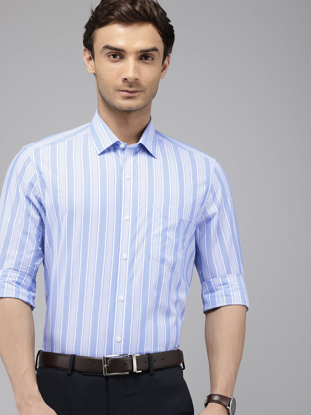 Arrow Arrow Manhattan Slim Fit Striped Cutaway Collar Pure Cotton Formal Shirt