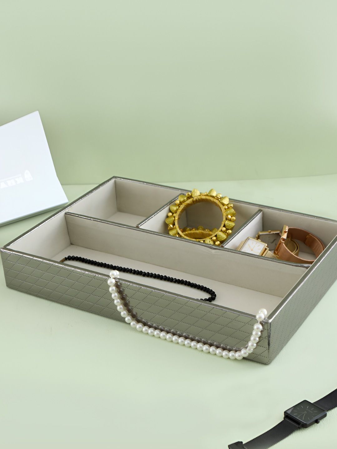 THE HOME CO. Silver Toned & White Textured Jewellery Organiser