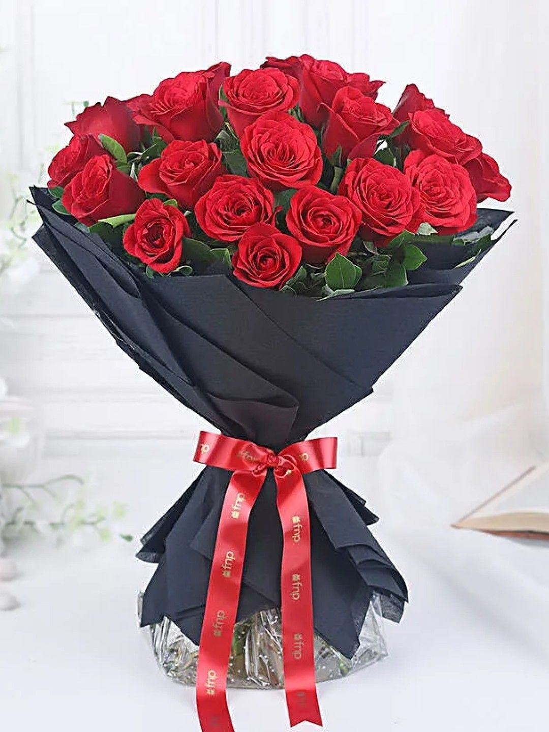 Newspaper Rose Red Red tops ribbon Flower も*も様 Bouquet atfleurs – Mumbai Fleurs At トップス
