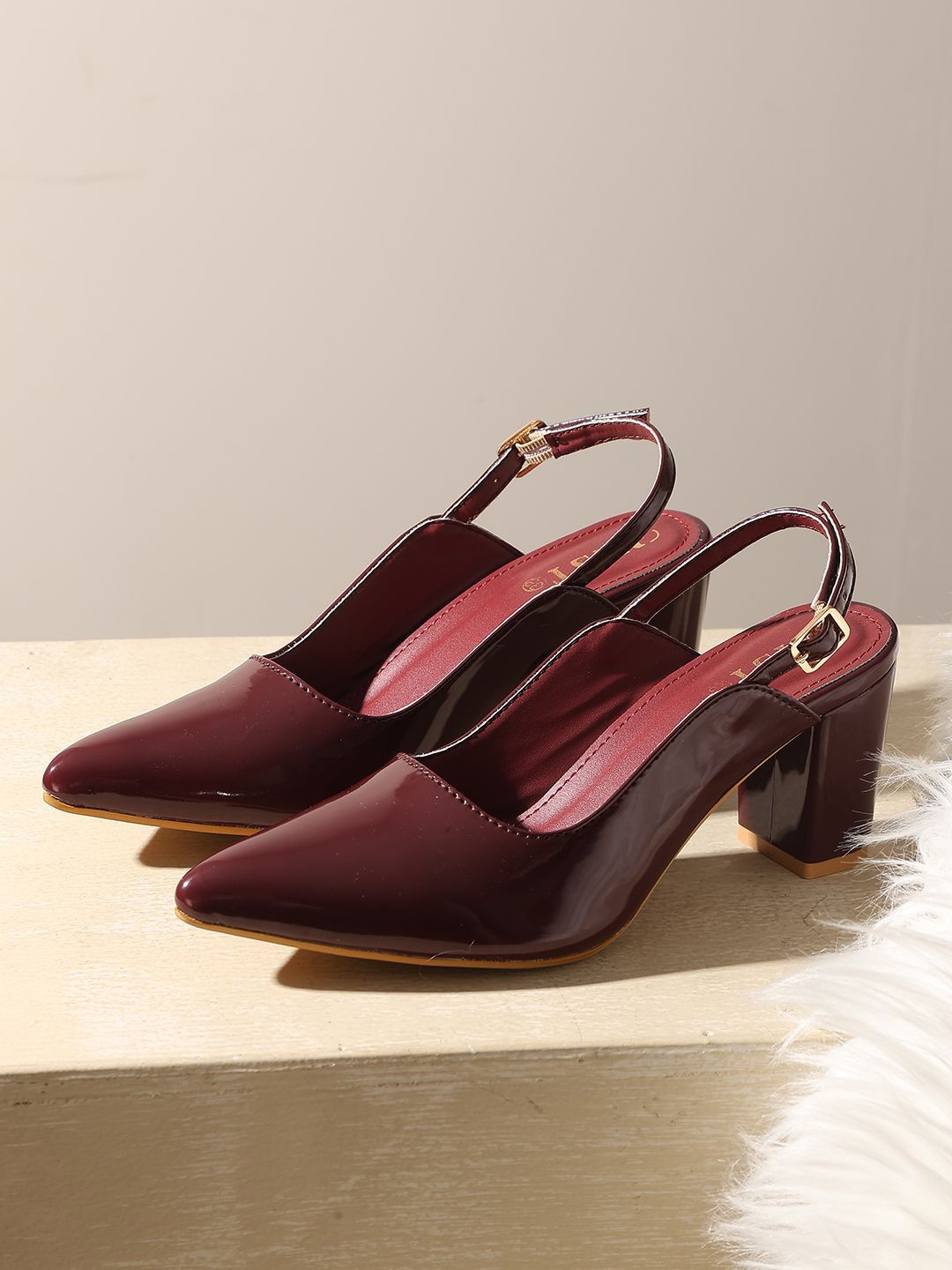 GNIST Pointed Toe Block Slingback Heeled Pumps