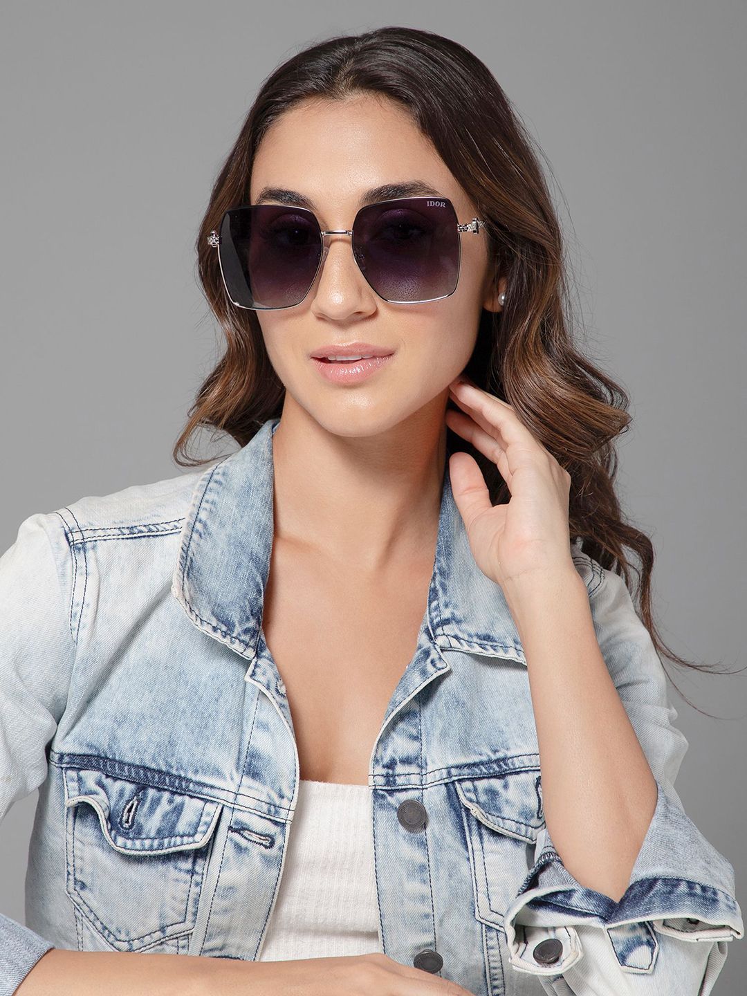 IDOR Unisex Square Sunglasses with Polarised and UV Protected Lens IDOR-3106-C2