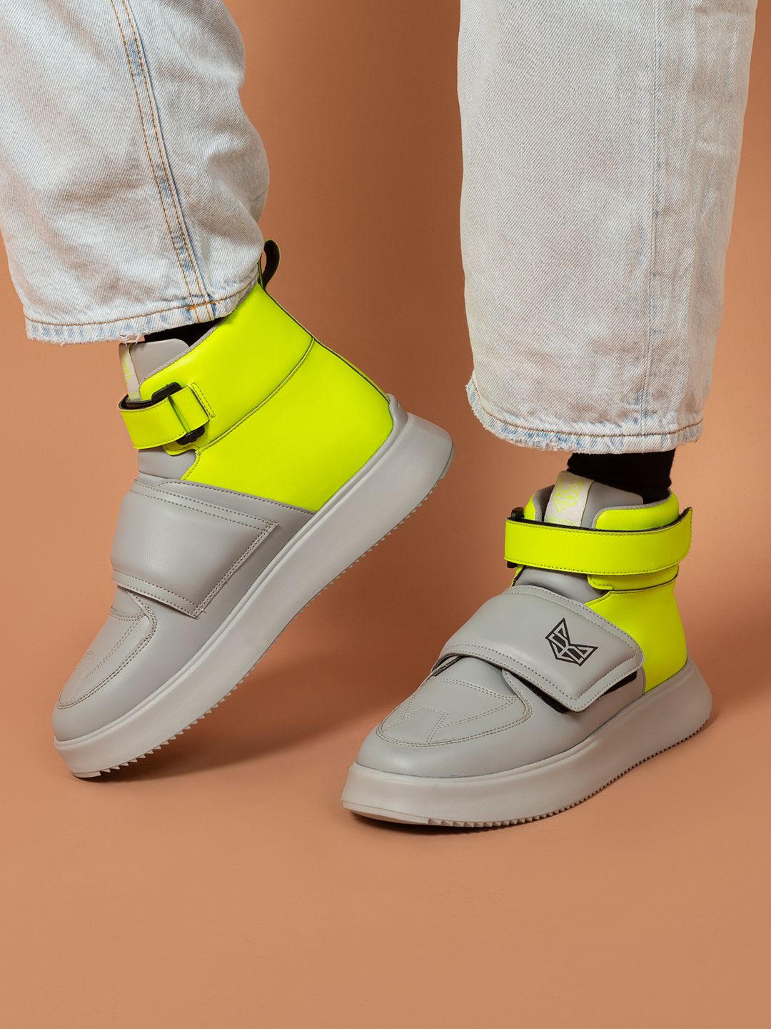 Buy Big Fox Men Colourblocked Mid Top Lightweight Sneakers