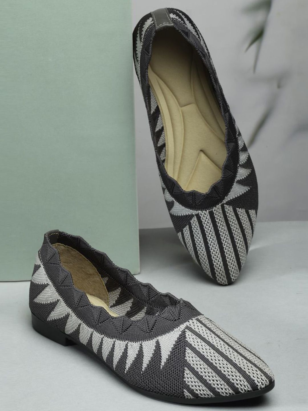 AROOM Women Striped Ballerinas Flats