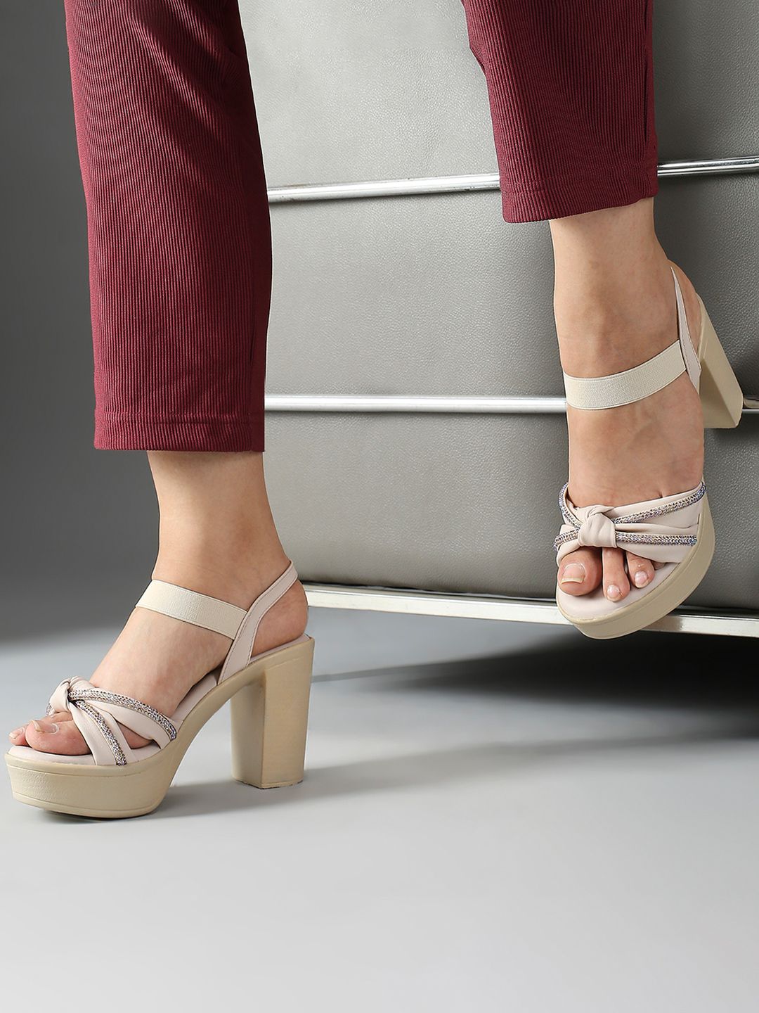 Inc 5 Inc 5 Embellished Knot Detailed Block Heels With Backstrap