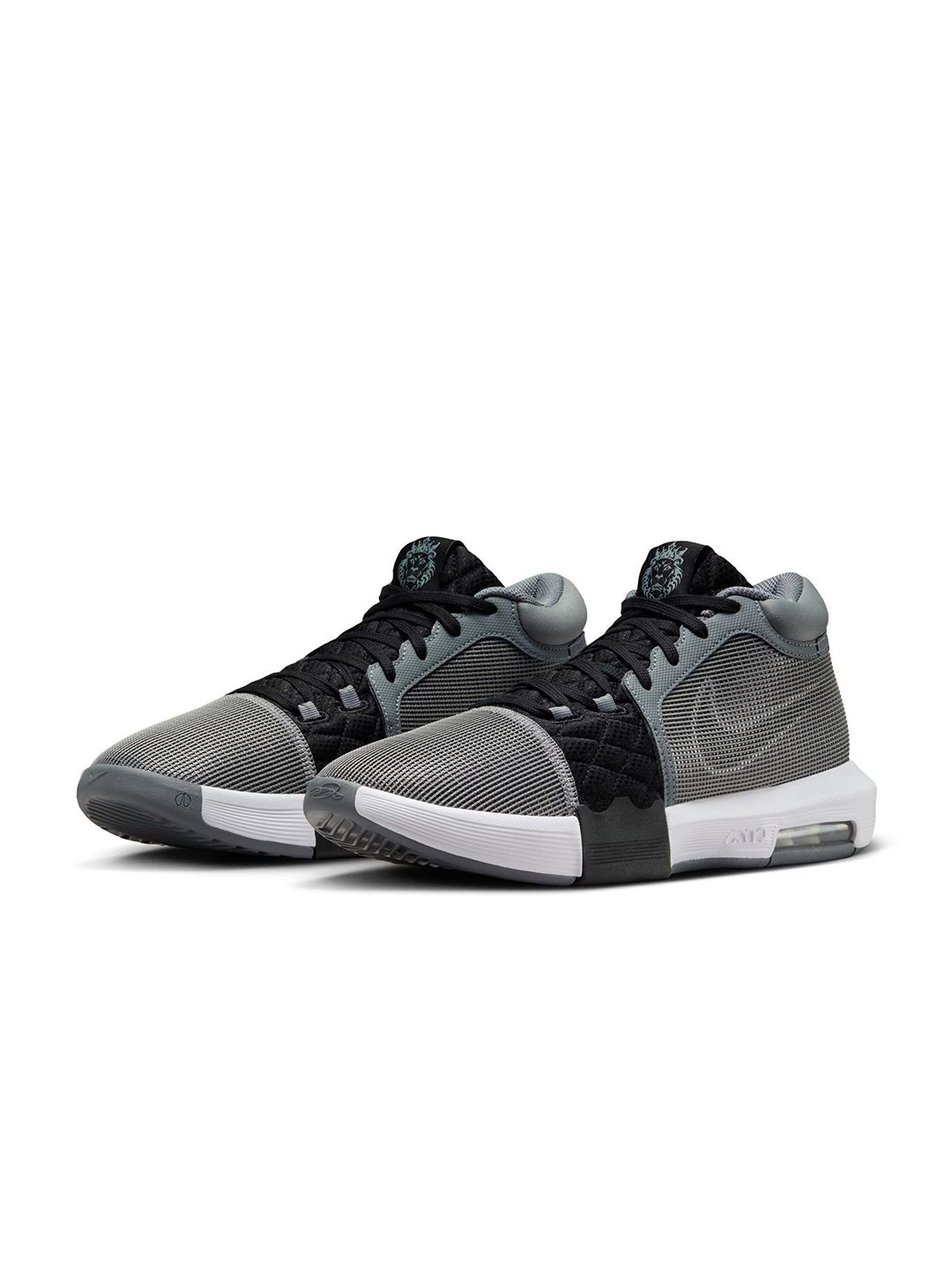 Nike LeBron Witness 8 EP Basketball Shoes