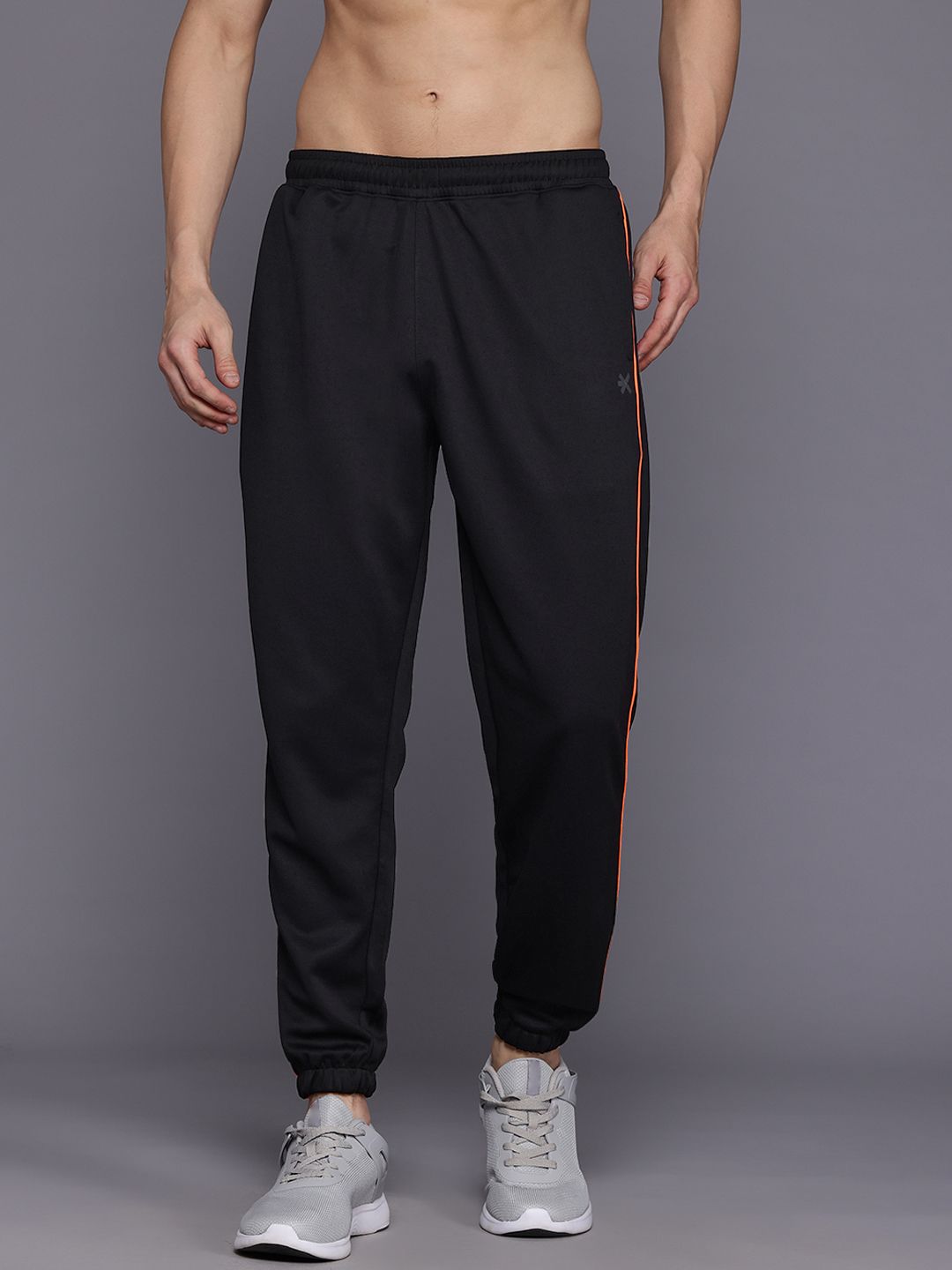 HRX by Hrithik Roshan Men Side Stripes Rapid-Dry Training Joggers