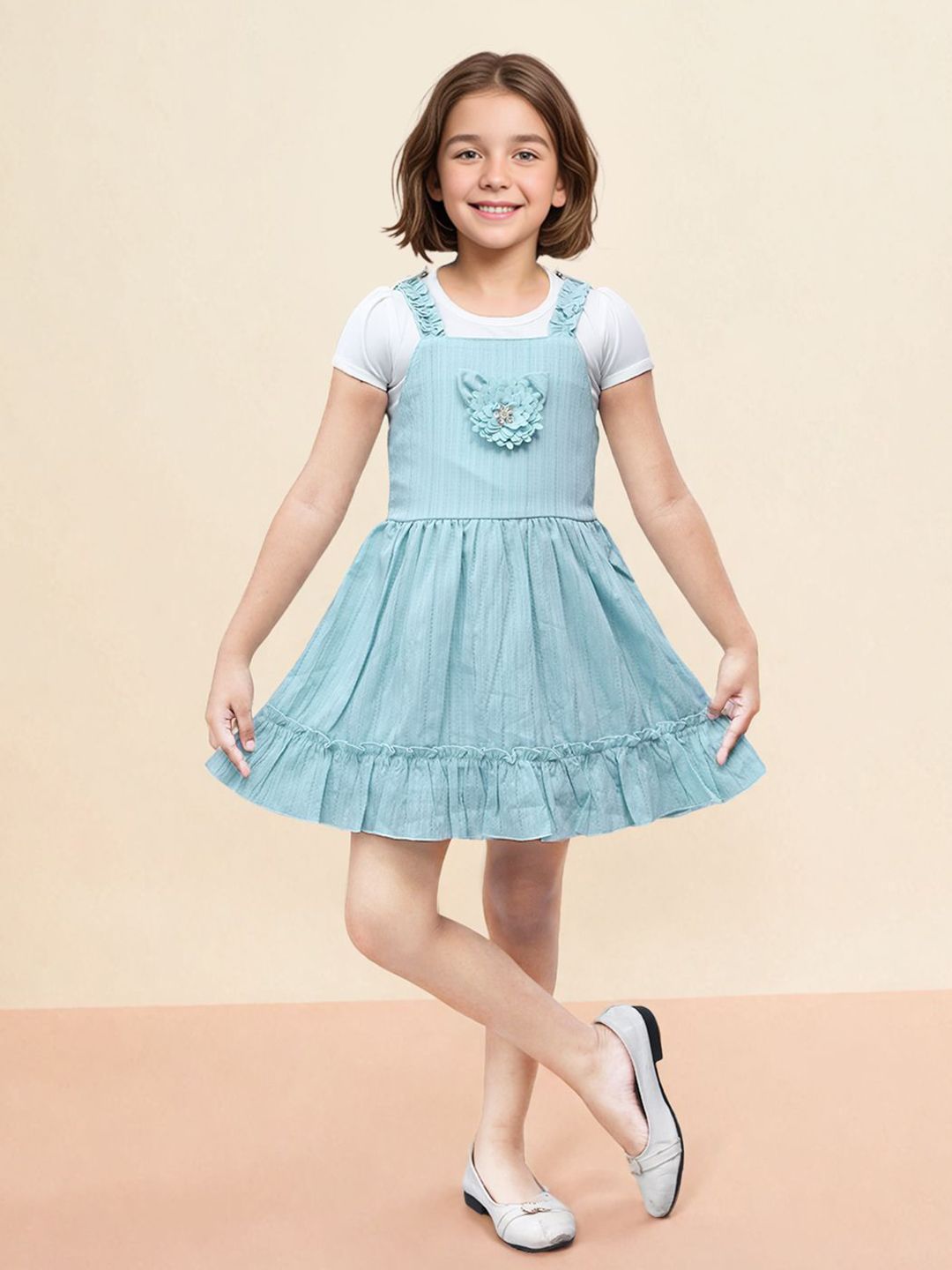 Buy Toonyport Pinafore Dress - Dresses for Girls 30066981 | Myntra