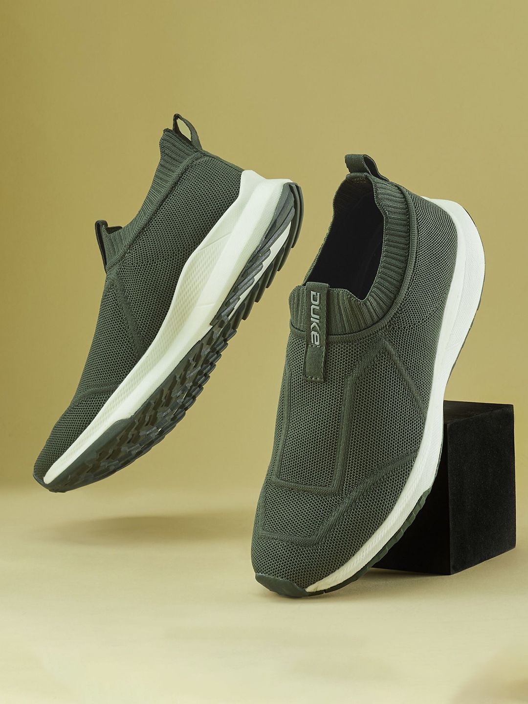 Duke Men Textile Walking Shoes