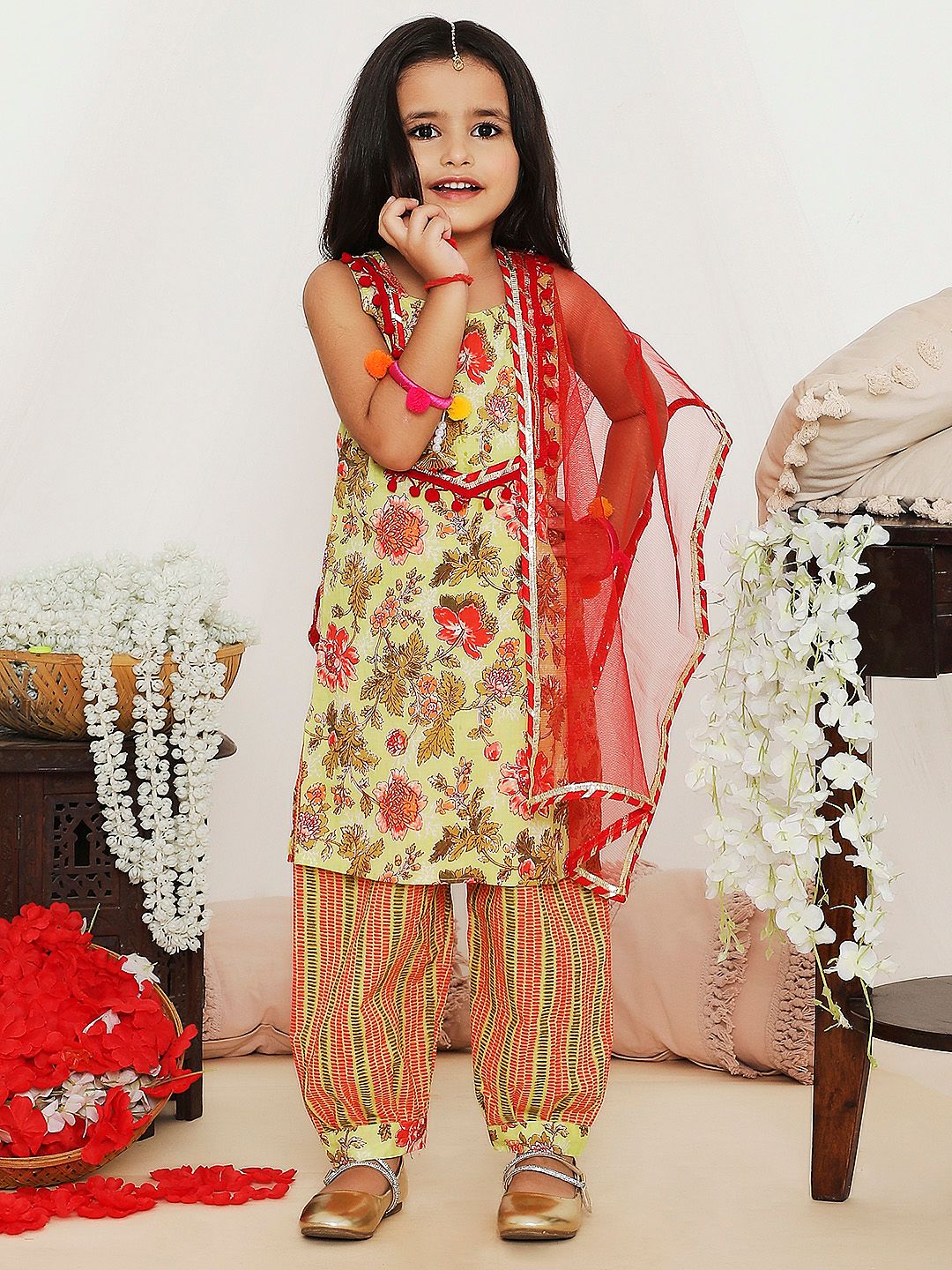 KID1 Girls Floral Printed Regular Pure Cotton Kurta with Salwar & With Dupatta