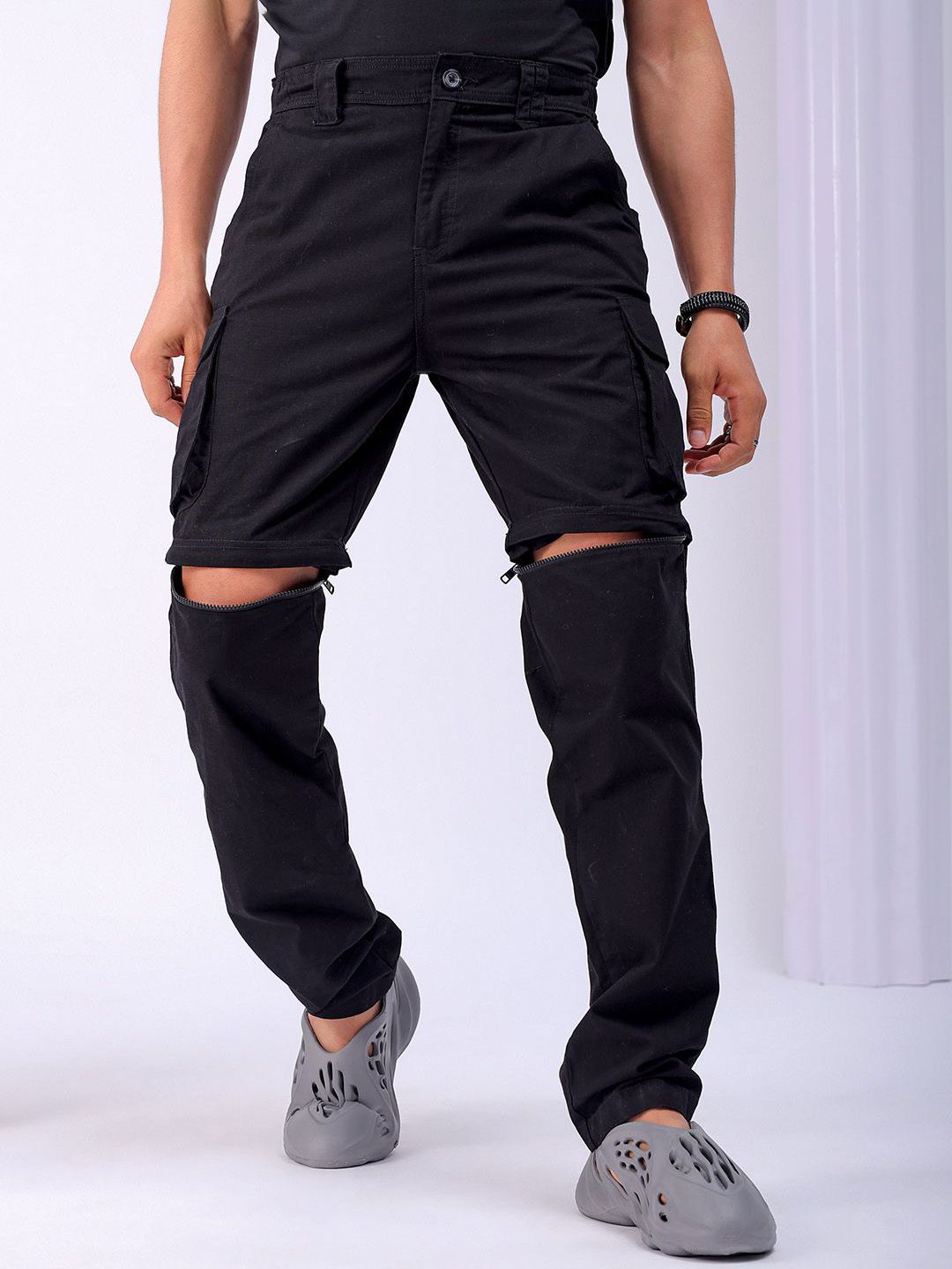 The Indian Garage Co The Indian Garage Co Men Loose Fit Cargos Trousers