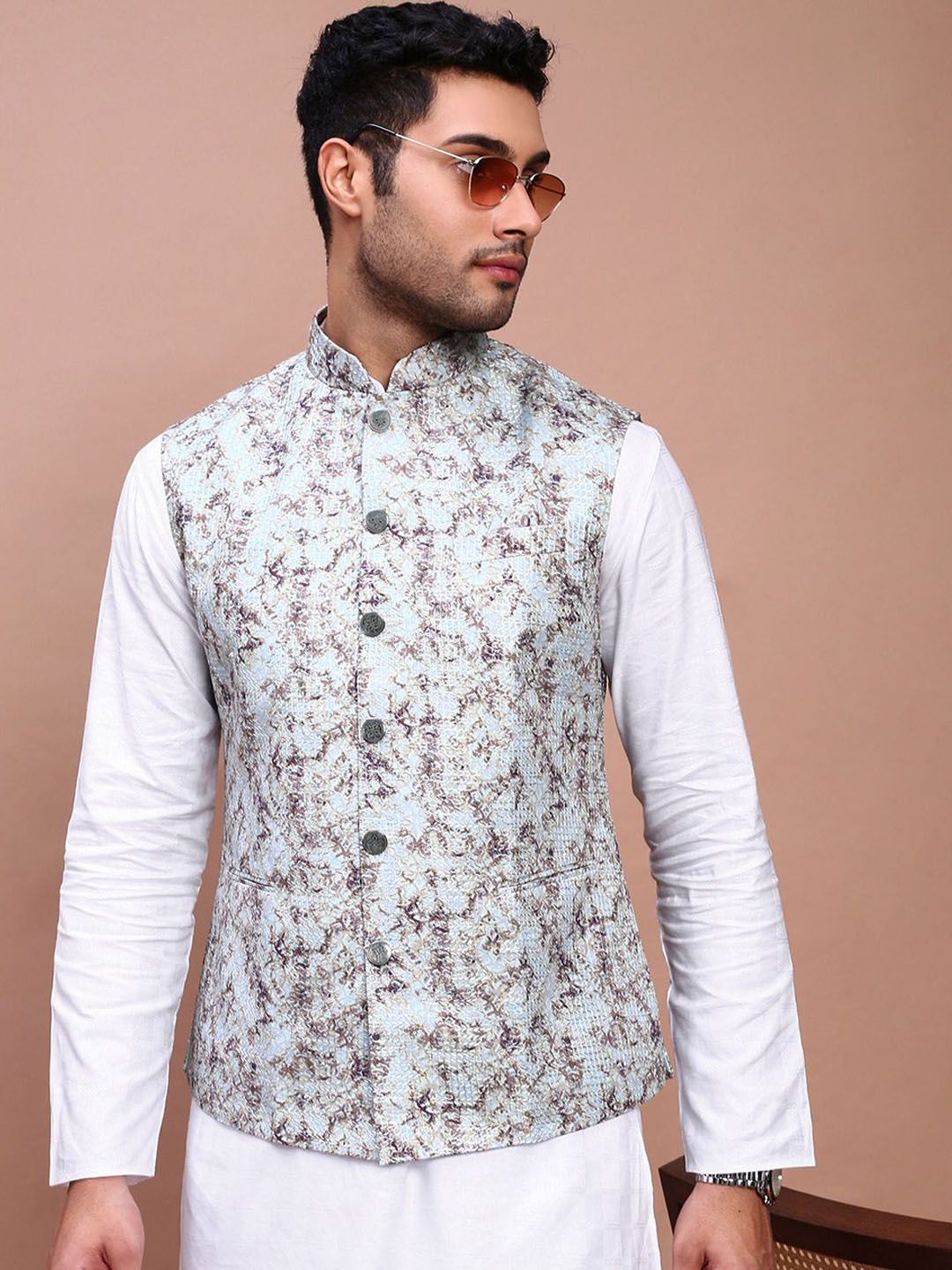 SHOWOFFFF Embroidered Slim Fit Nehru Jacket