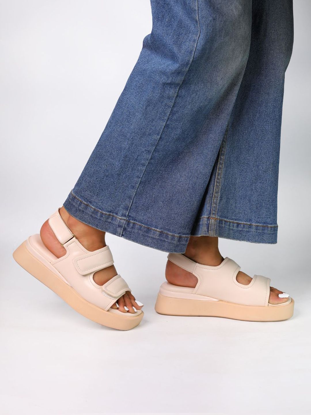 Monrow Open Toe Flatform Heels