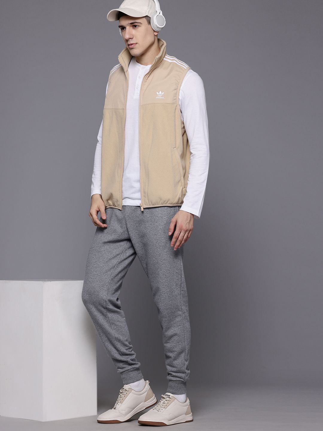 Buy ADIDAS Originals Fleece Vest Jacket - Jackets for Men 30104627