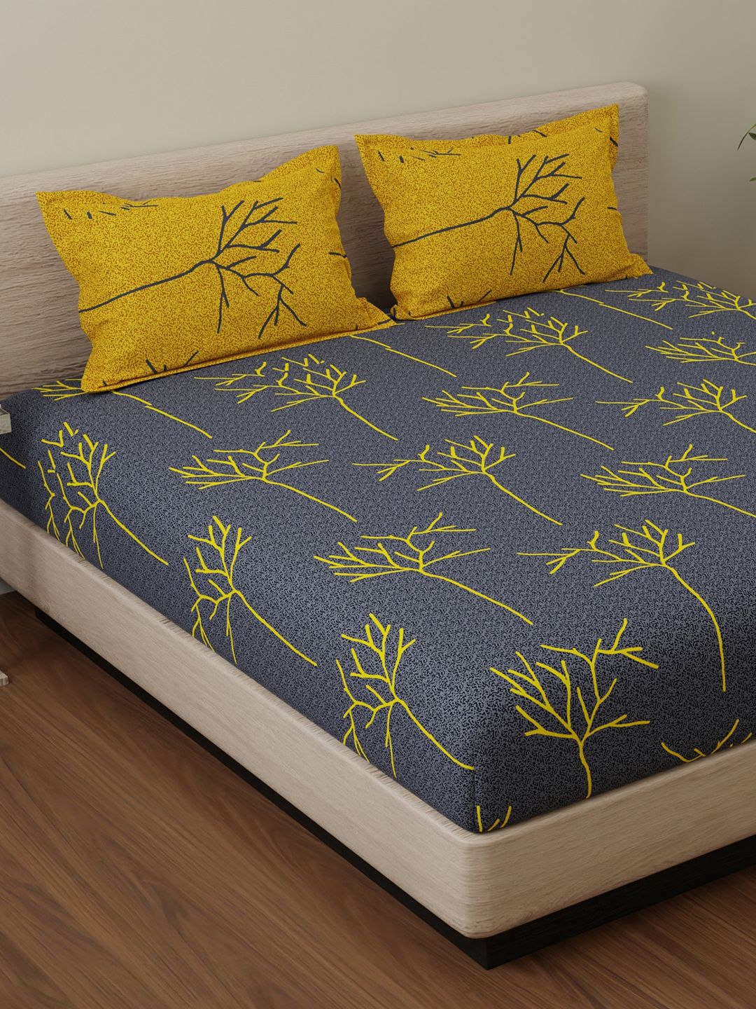 Huesland Grey Floral Cotton 144 TC Queen Bedsheet with 2 Pillow Covers-96 x 88 inches