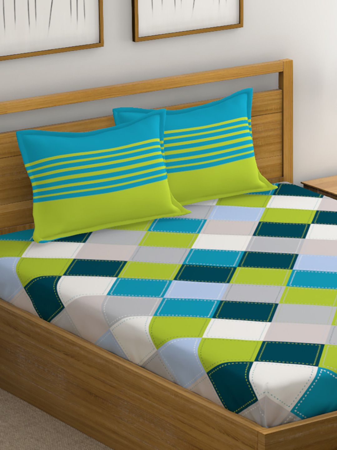 Huesland Blue Geometric Cotton Breathable 144 TC King Bedsheet with 2 Pillow Covers-108 x 110 inches