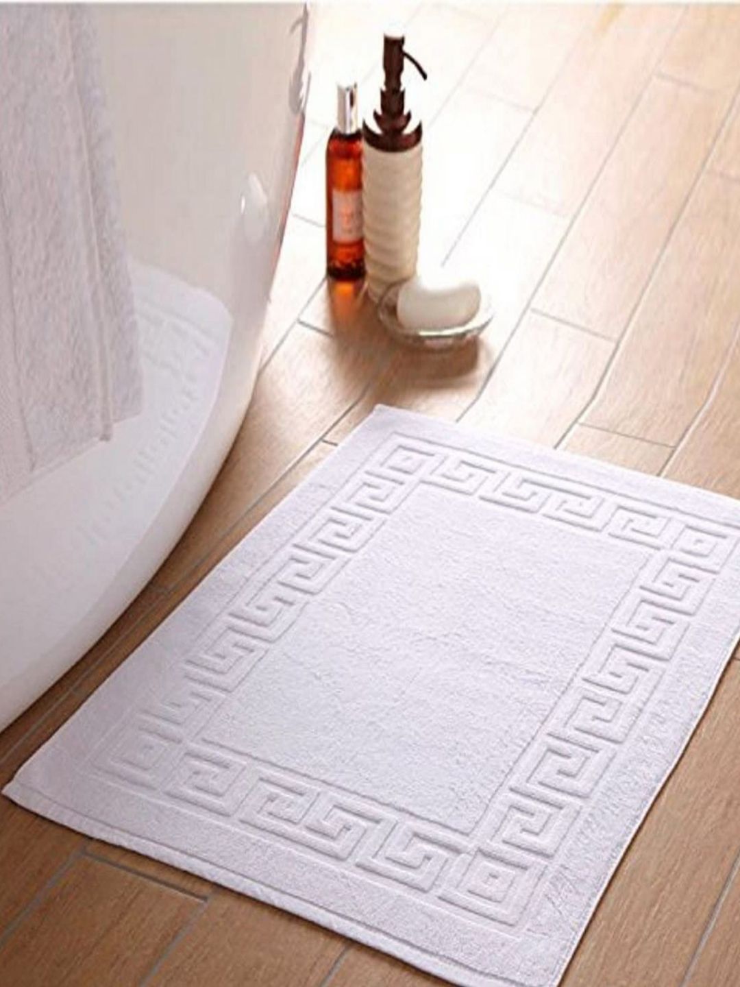 Lushomes White Anti Skid Bath Rug
