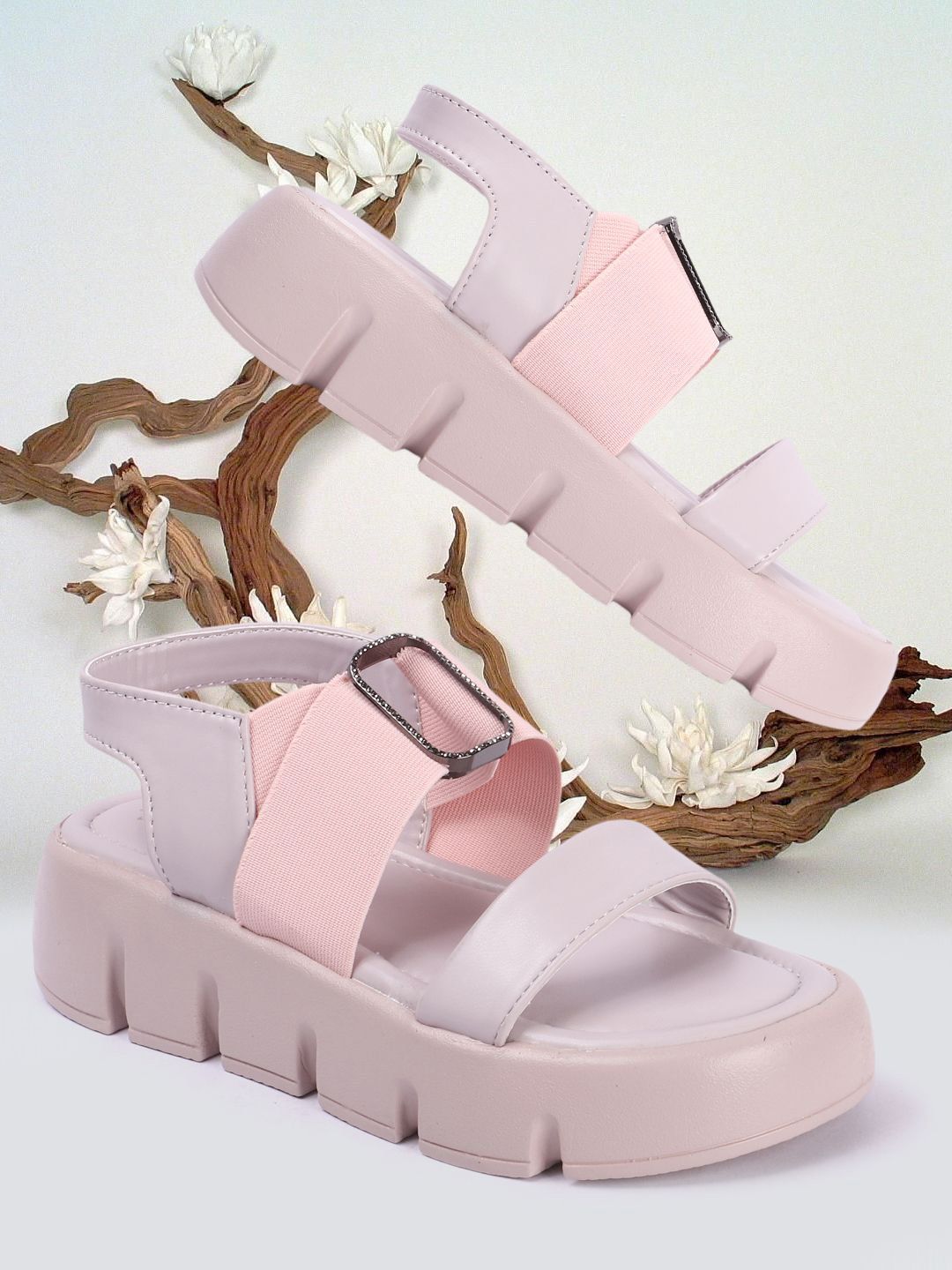 madam glorious Women Block Sandals with Buckles