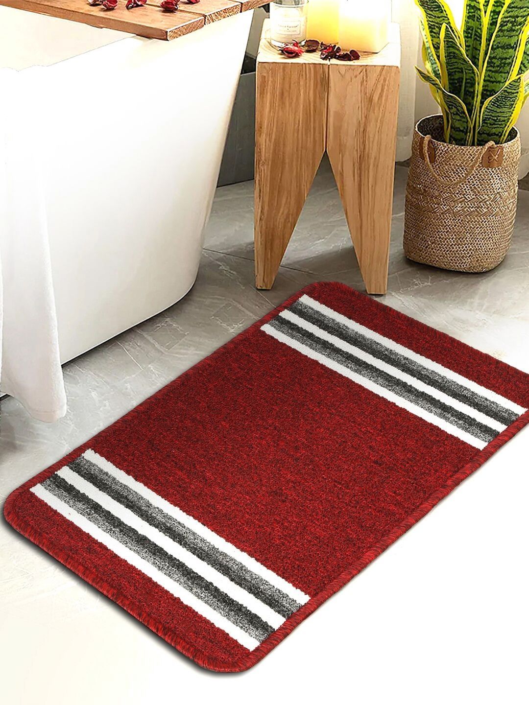 HOSTA HOMES Maroon & White 280 GSM Cotton Water Absorbent Bath Rug
