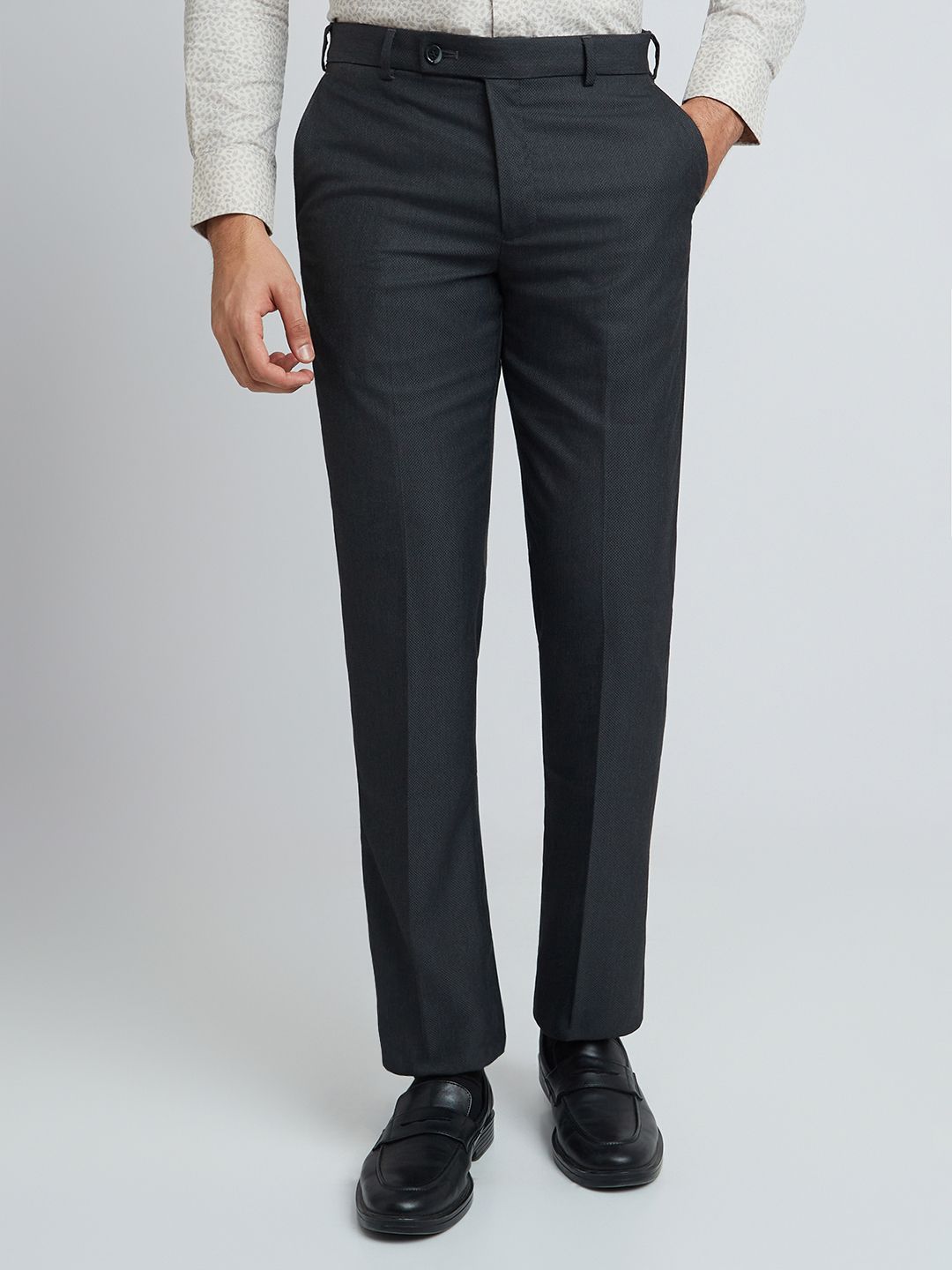 Park Avenue Men Textured Formal Trousers