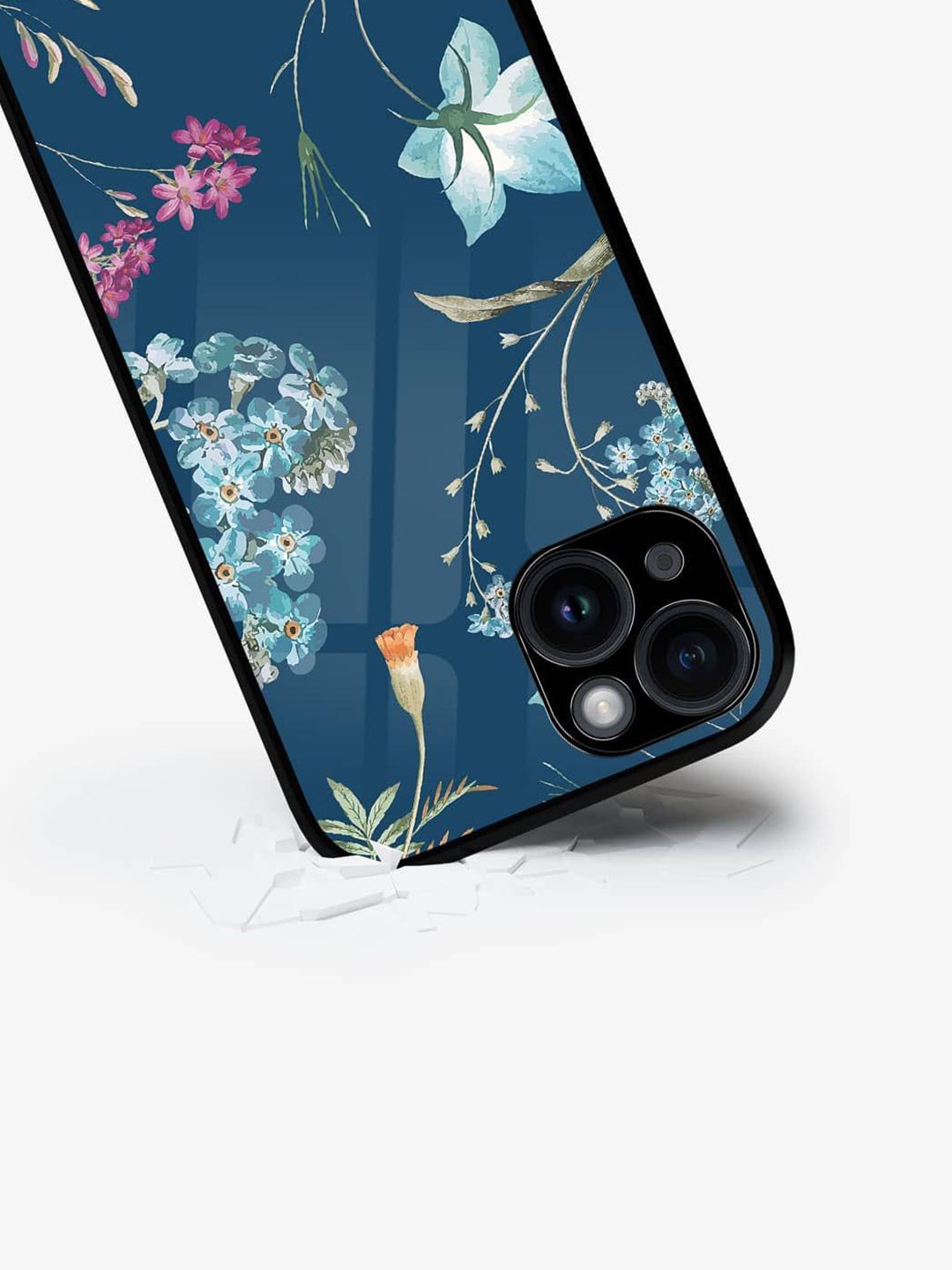 macmerise Floral Printed iPhone 15 Back Case Mobile Accessories