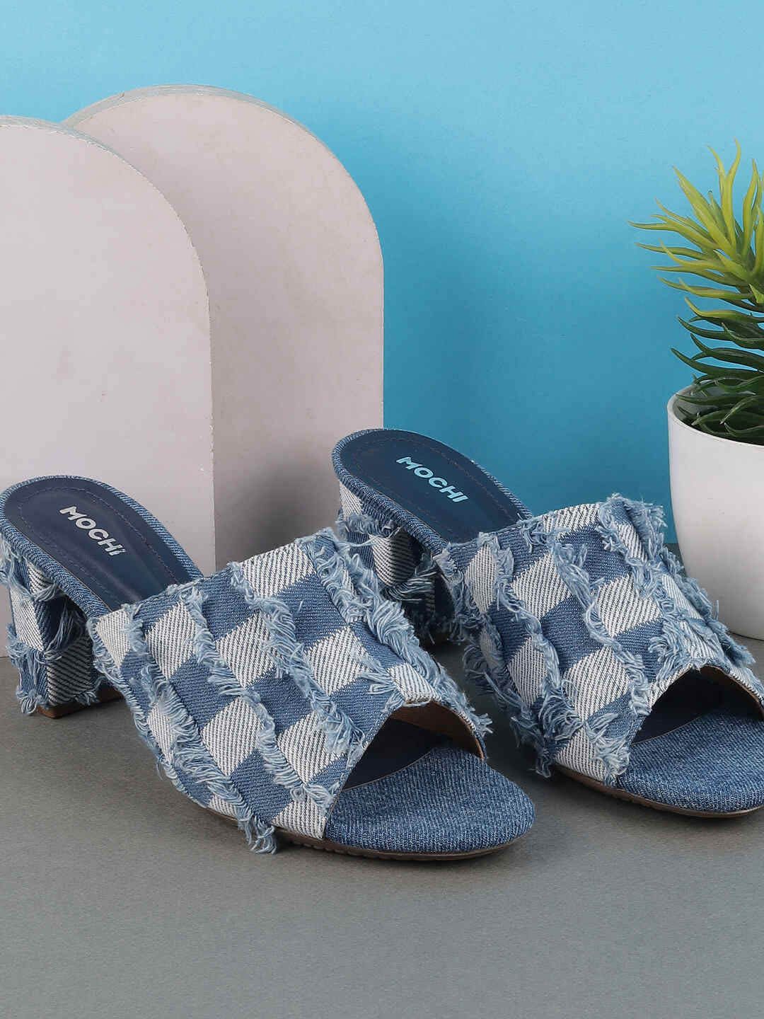 Mochi Women Printed Open Toe Block Mules