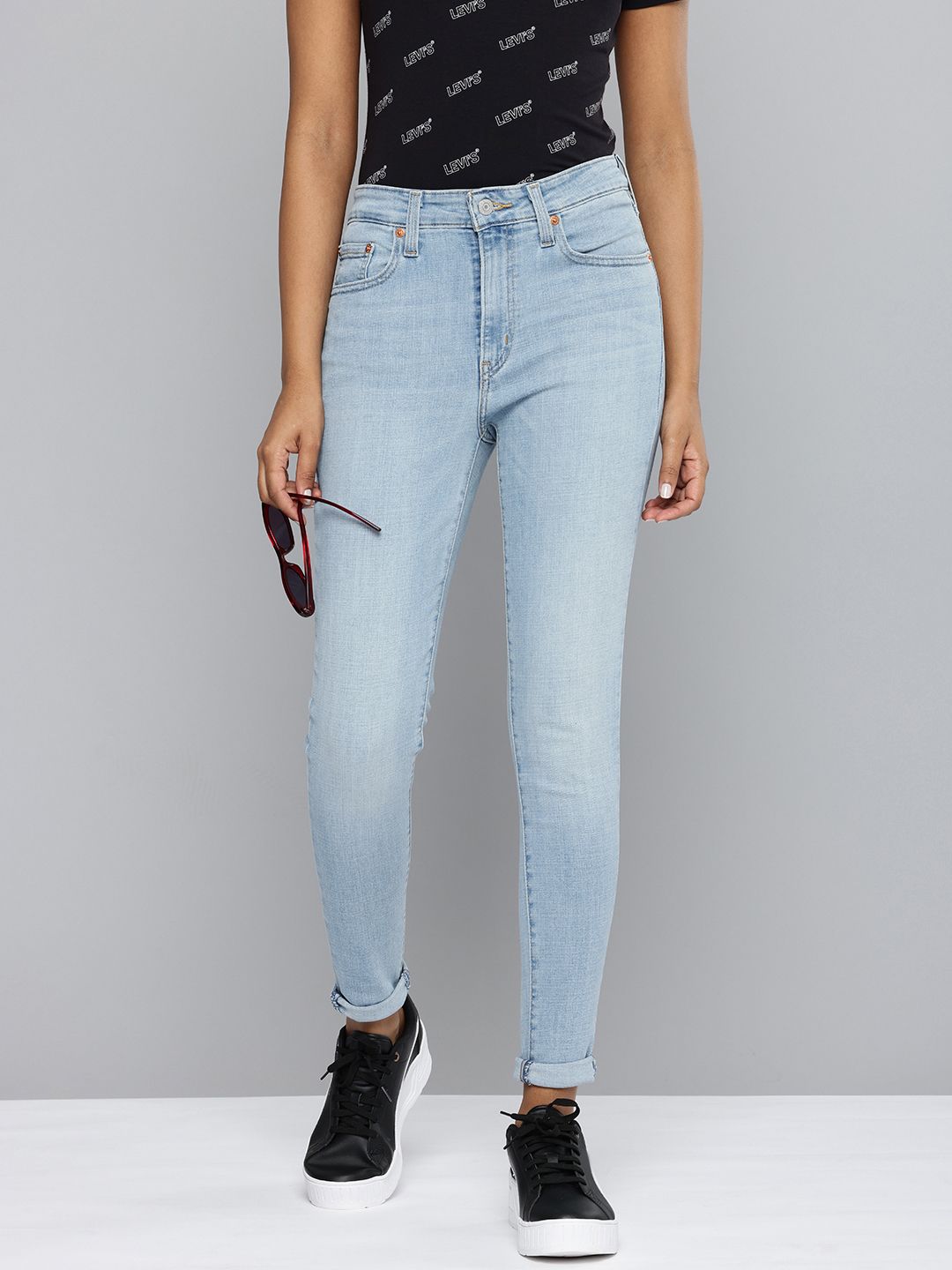 Levis Women 721 Skinny Fit High-Rise Light Fade Stretchable Jeans