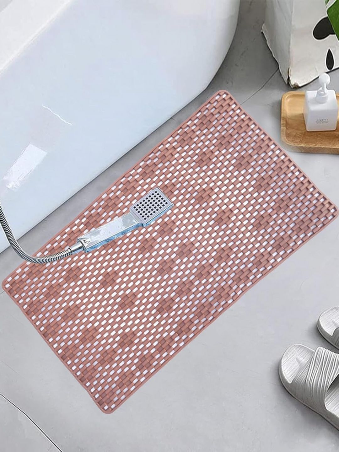 HomeCloud Brown & White Textured 110 GSM Anti- Slip Bath Rug