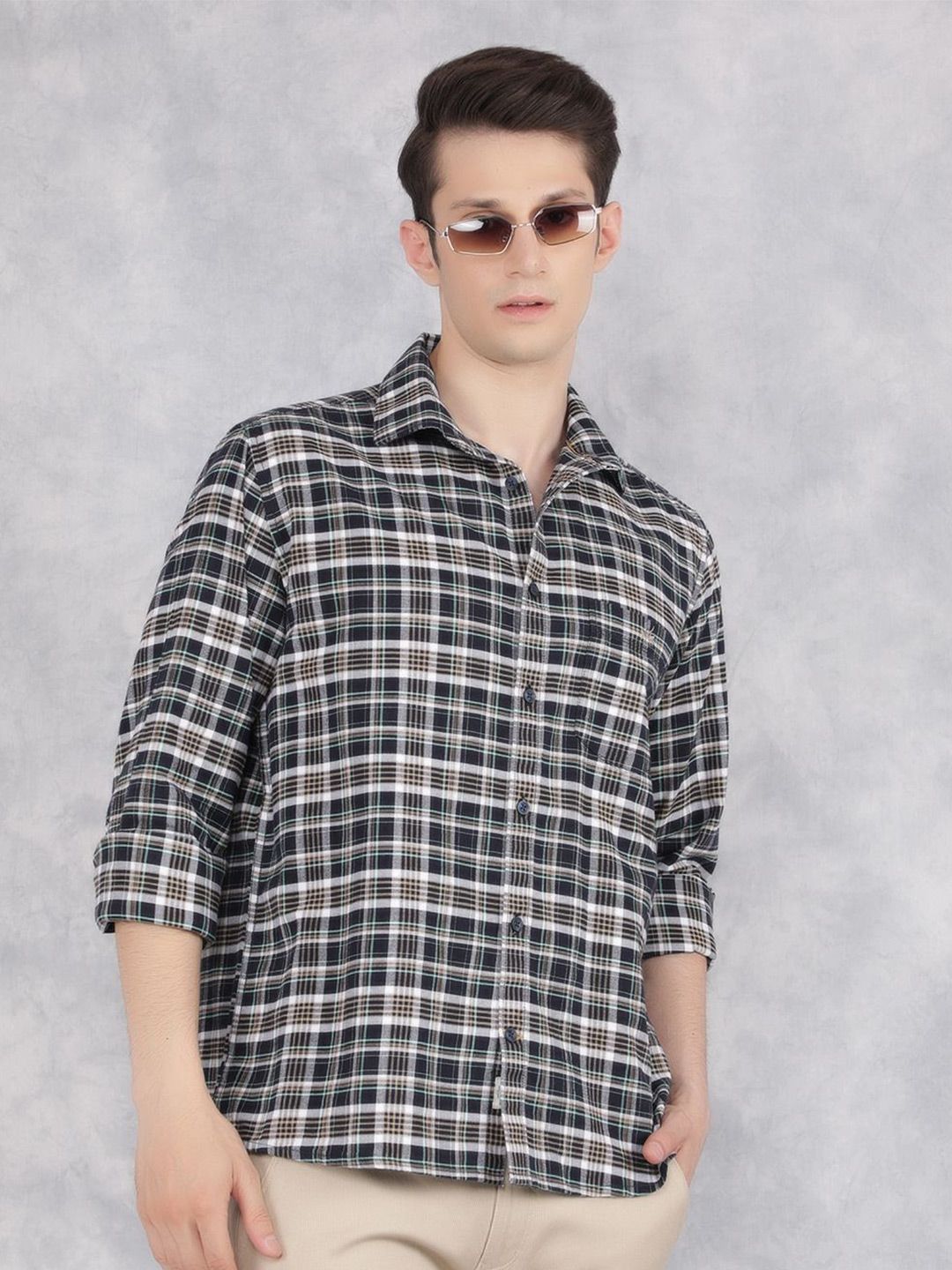 Crimsoune Club Men Classic Slim Fit Tartan Checks Opaque Checked Casual Shirt