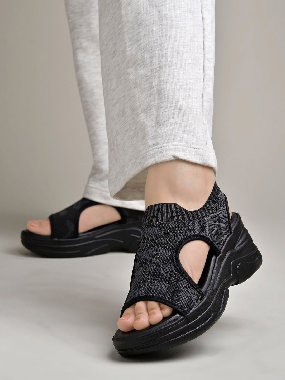 Shoetopia Shoetopia Girls Solid Heels