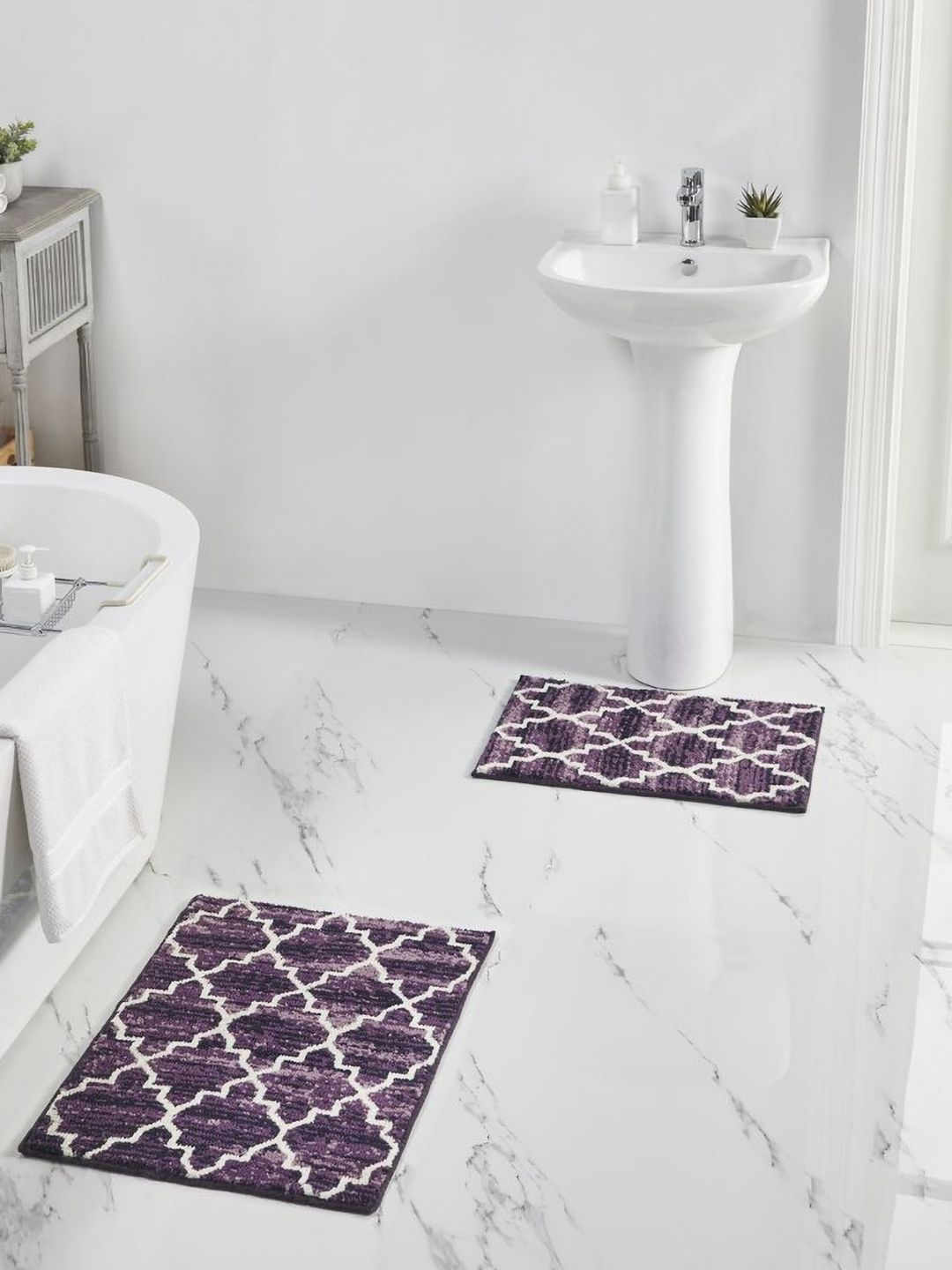 Pano Purple & White Geometric Microfiber Reversible 2000 GSM Anti-Skid Bath Rugs
