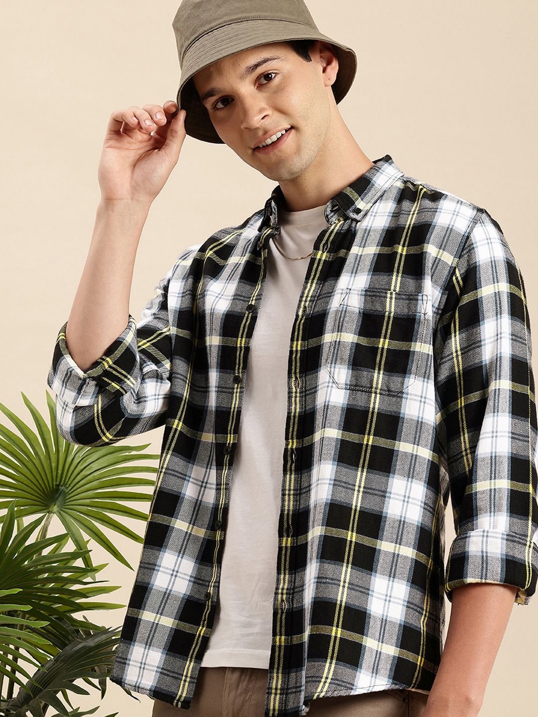 Mast & Harbour Men Slim Fit Checked Casual Shirt