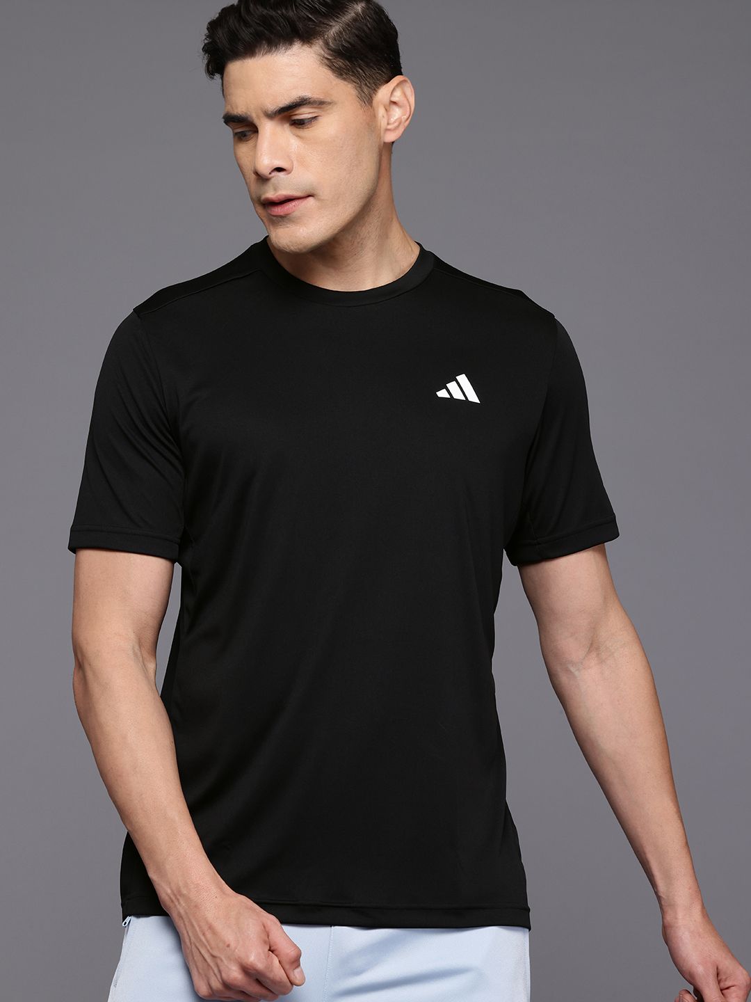 アフロディ--テライア-- Buy ADIDAS Aeroready 3-Striped Logo T-shirt - Tshirts for Men
