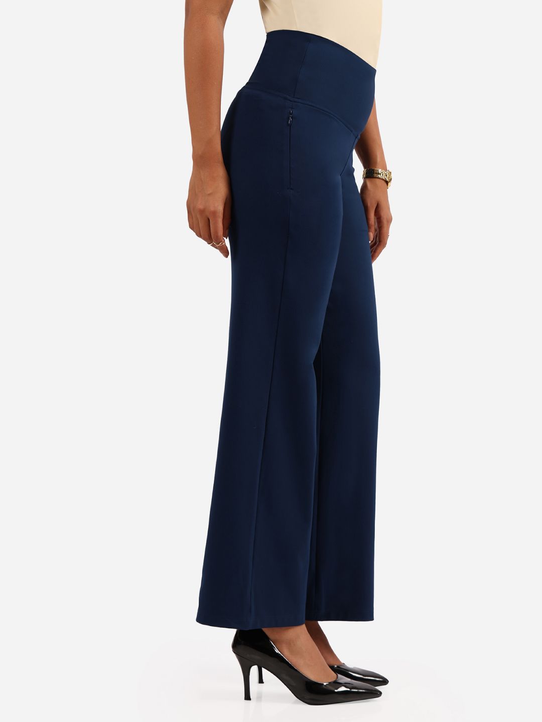 Buy Blissclub Women Sculpt Straight Pants with 2 Zippered Pockets