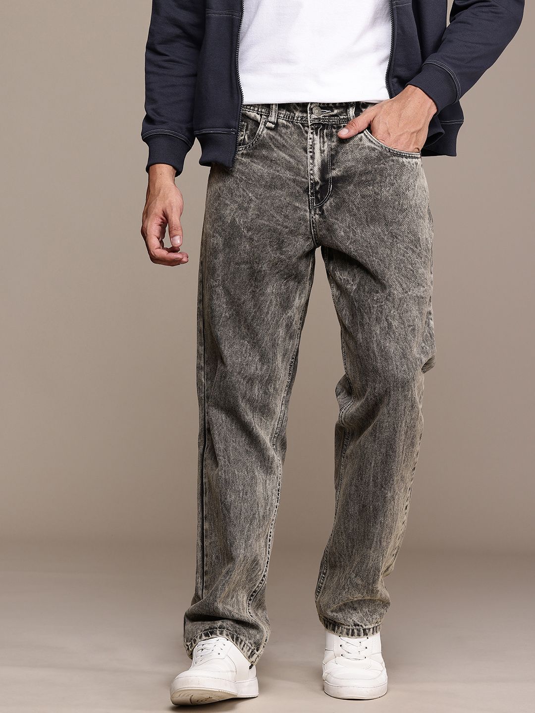The Roadster Life Co. Men Straight Fit Heavy Fade Pure Cotton Jeans