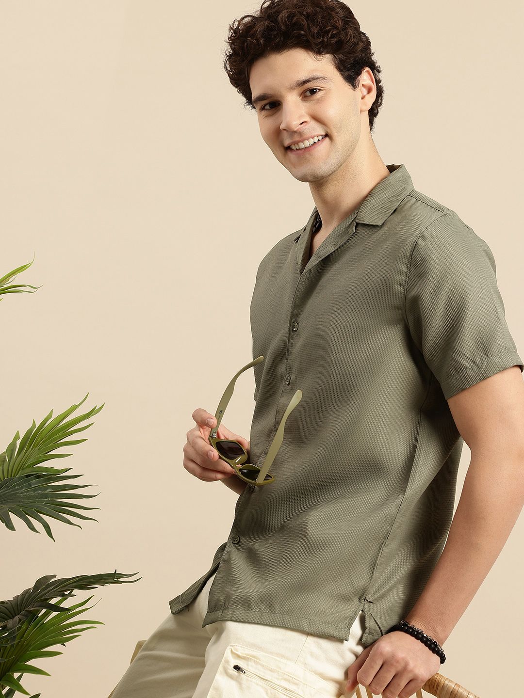 Mast & Harbour Self Design Textured Casual Relaxed Fit Shirt